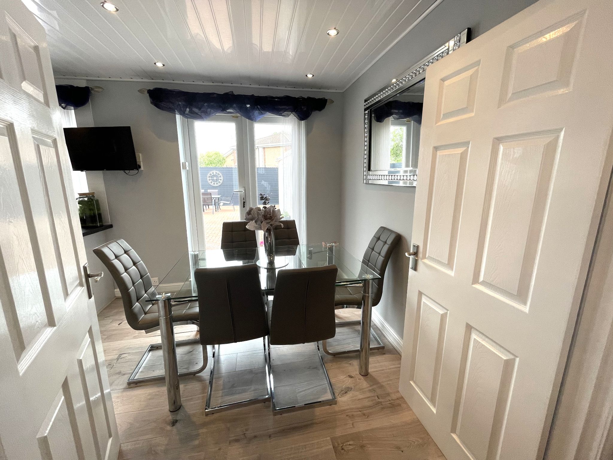 3 bedroom end terraced house For Sale in Manchester - Photograph 13.