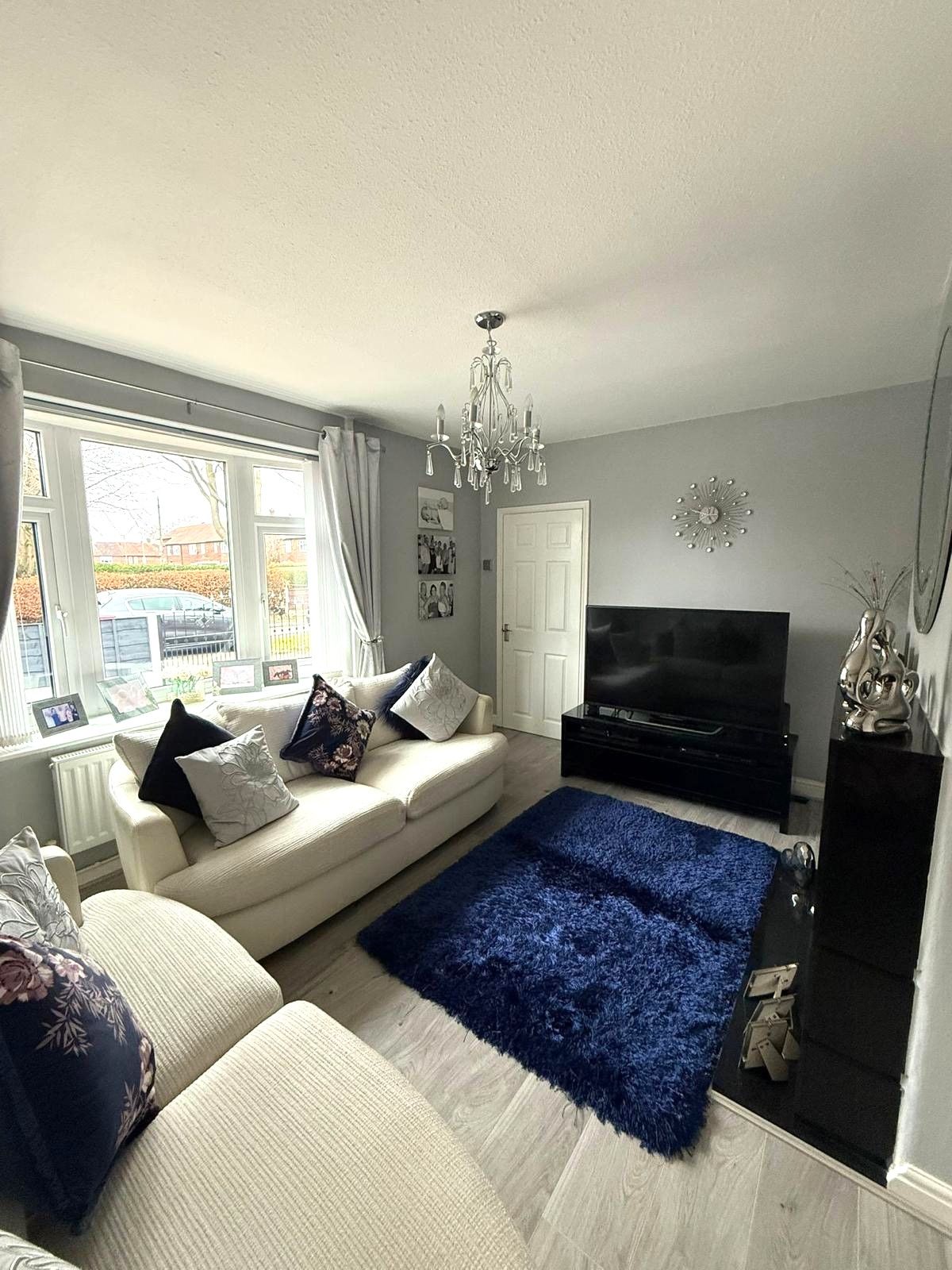 3 bedroom end terraced house For Sale in Manchester - Photograph 4.