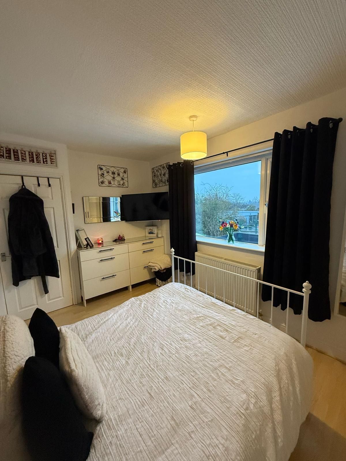 3 bedroom end terraced house For Sale in Manchester - Photograph 20.