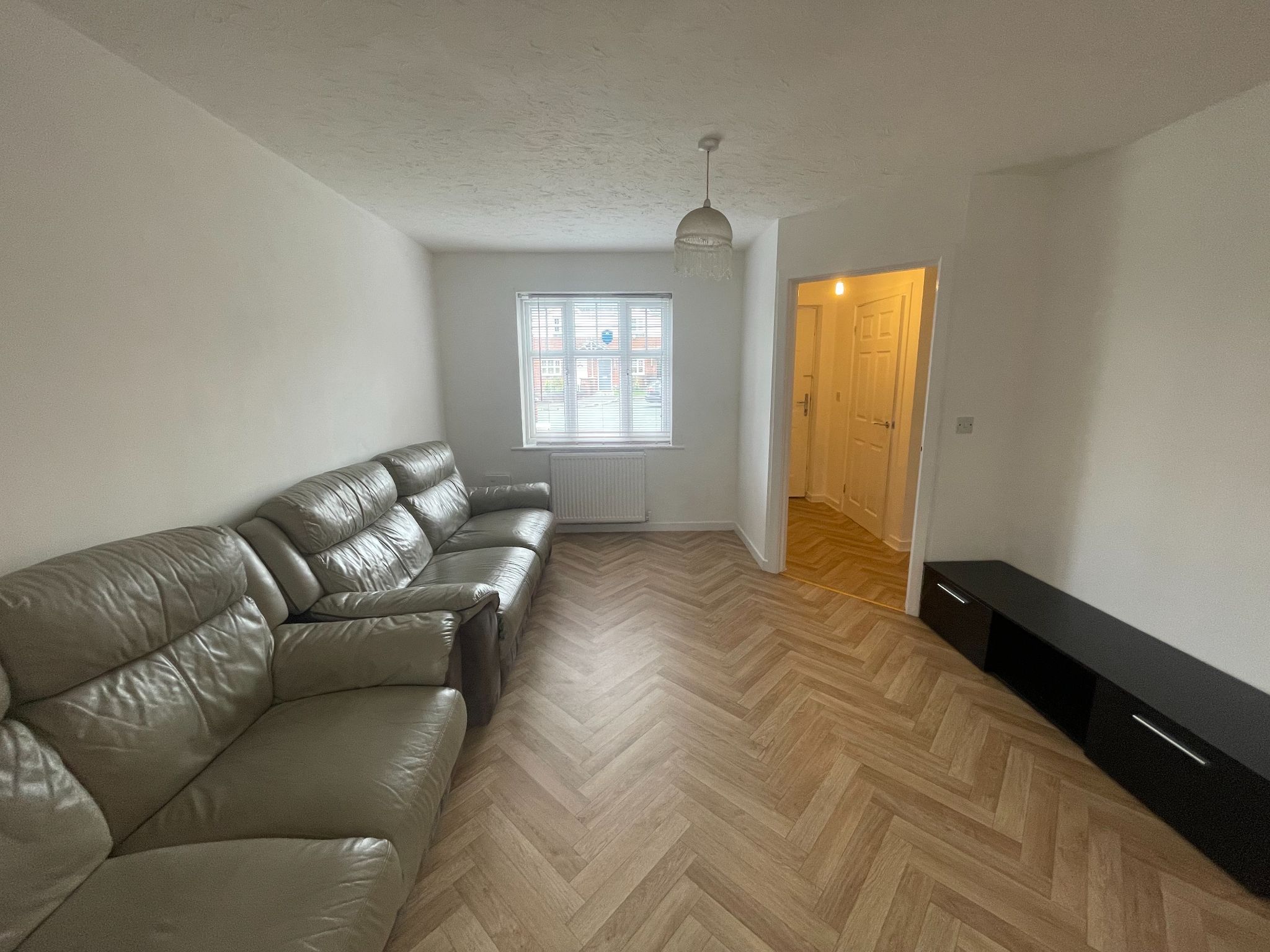 3 bedroom semi-detached house For Sale in Manchester - Property photograph.