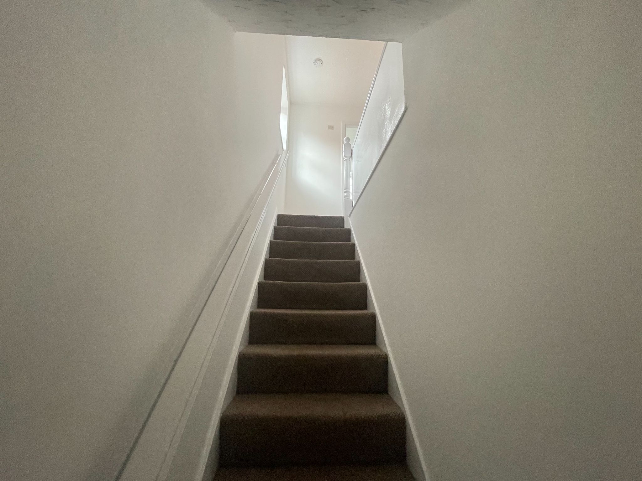 3 bedroom semi-detached house For Sale in Manchester - Photograph 5.