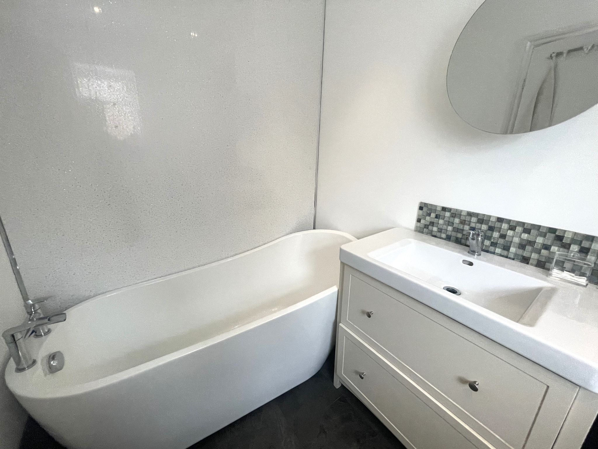 4 bedroom end terraced house For Sale in Manchester - Photograph 23.