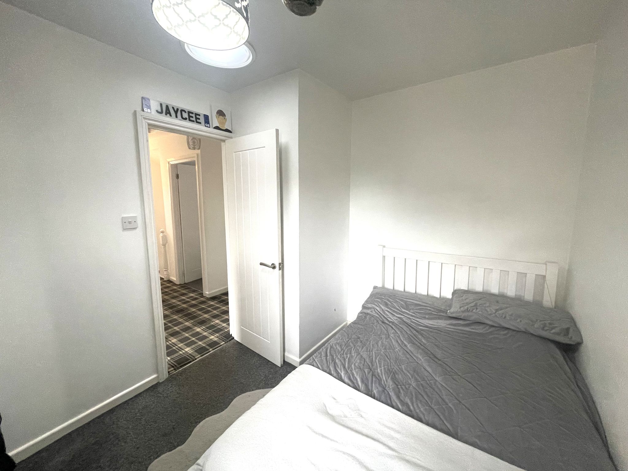 4 bedroom end terraced house For Sale in Manchester - Photograph 19.