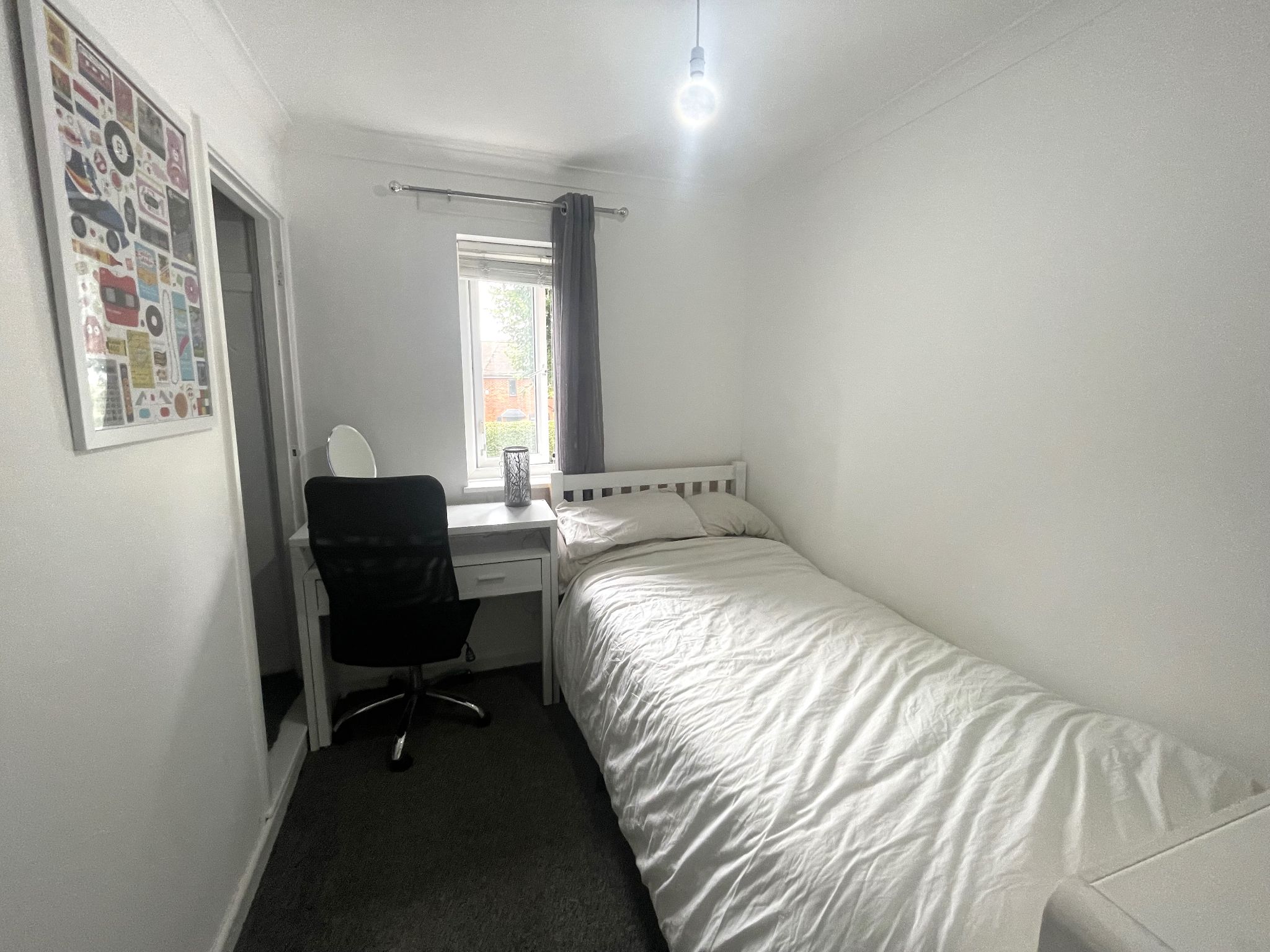 4 bedroom end terraced house For Sale in Manchester - Photograph 20.