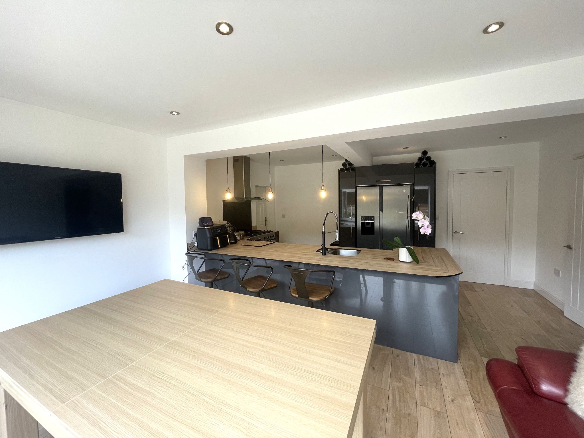 4 bedroom end terraced house For Sale in Manchester - Photograph 10.