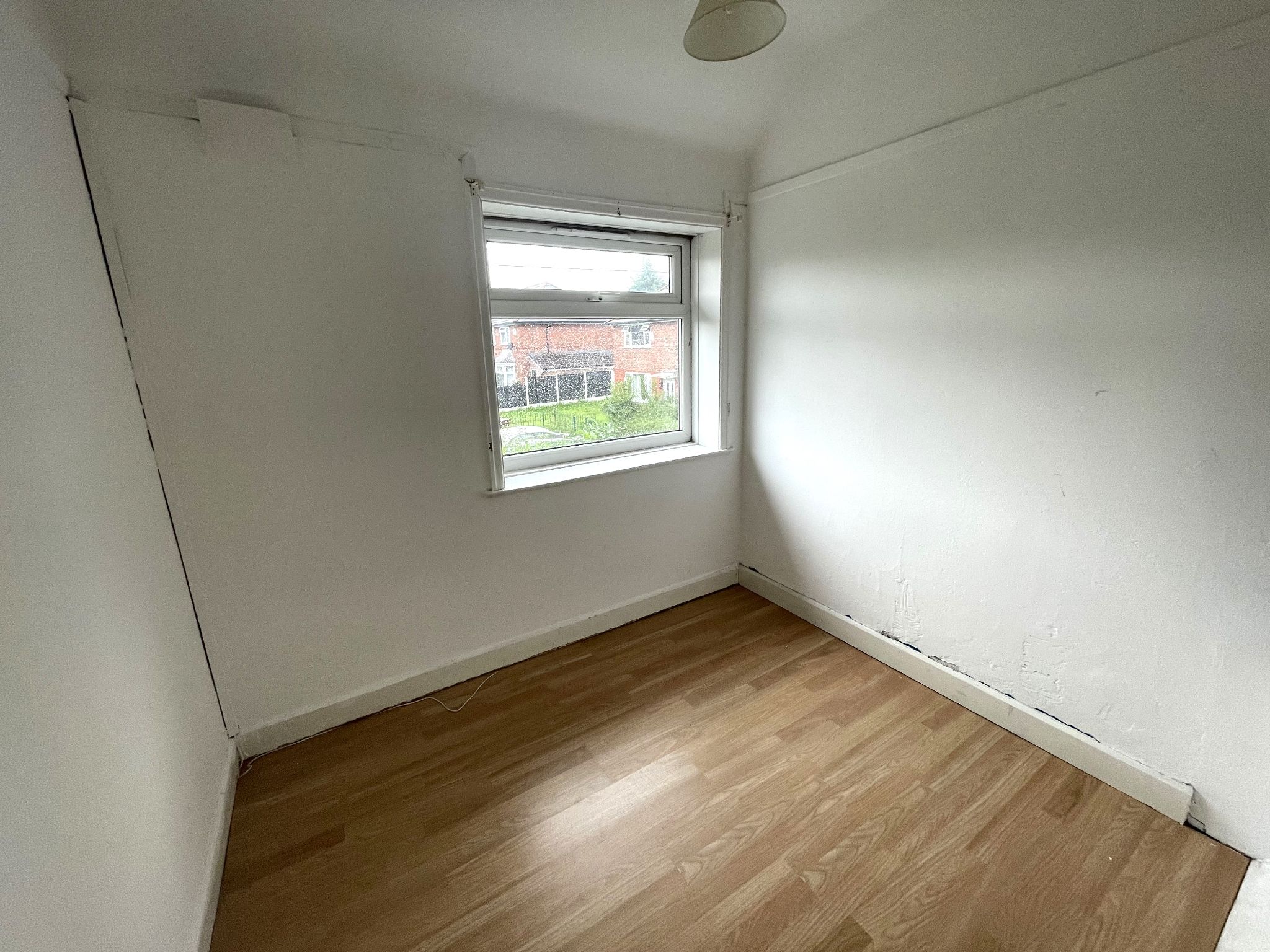 3 bedroom mid terraced house For Sale in Manchester - Photograph 9.