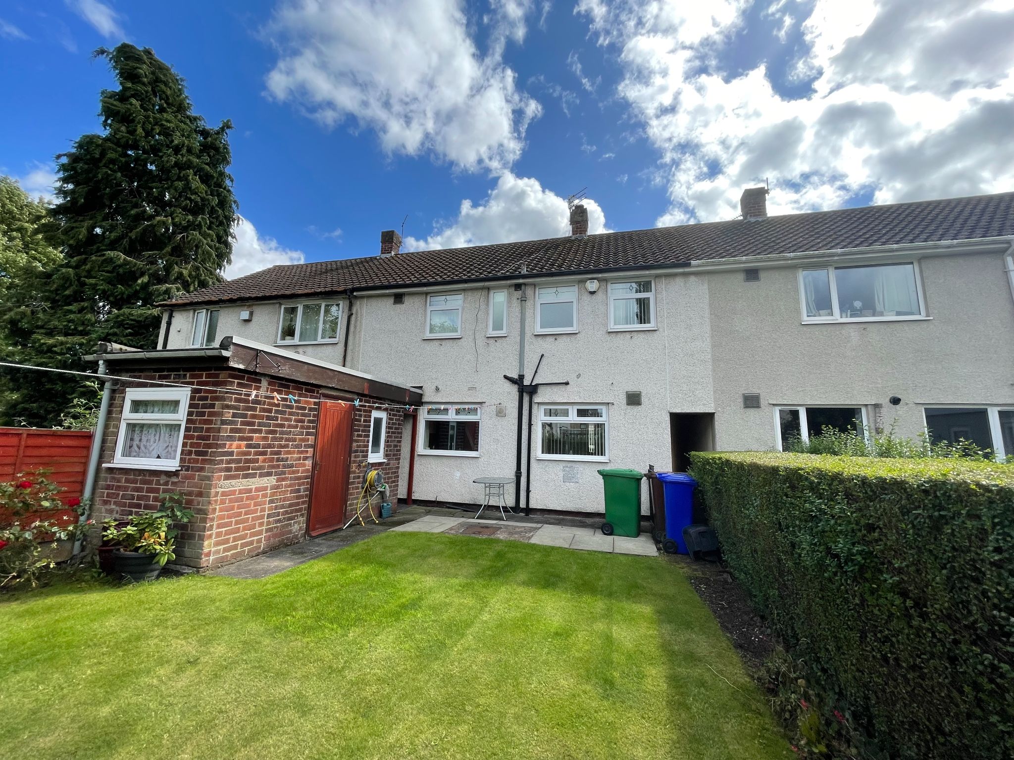 4 bedroom mid terraced house For Sale in Manchester - Photograph 22.