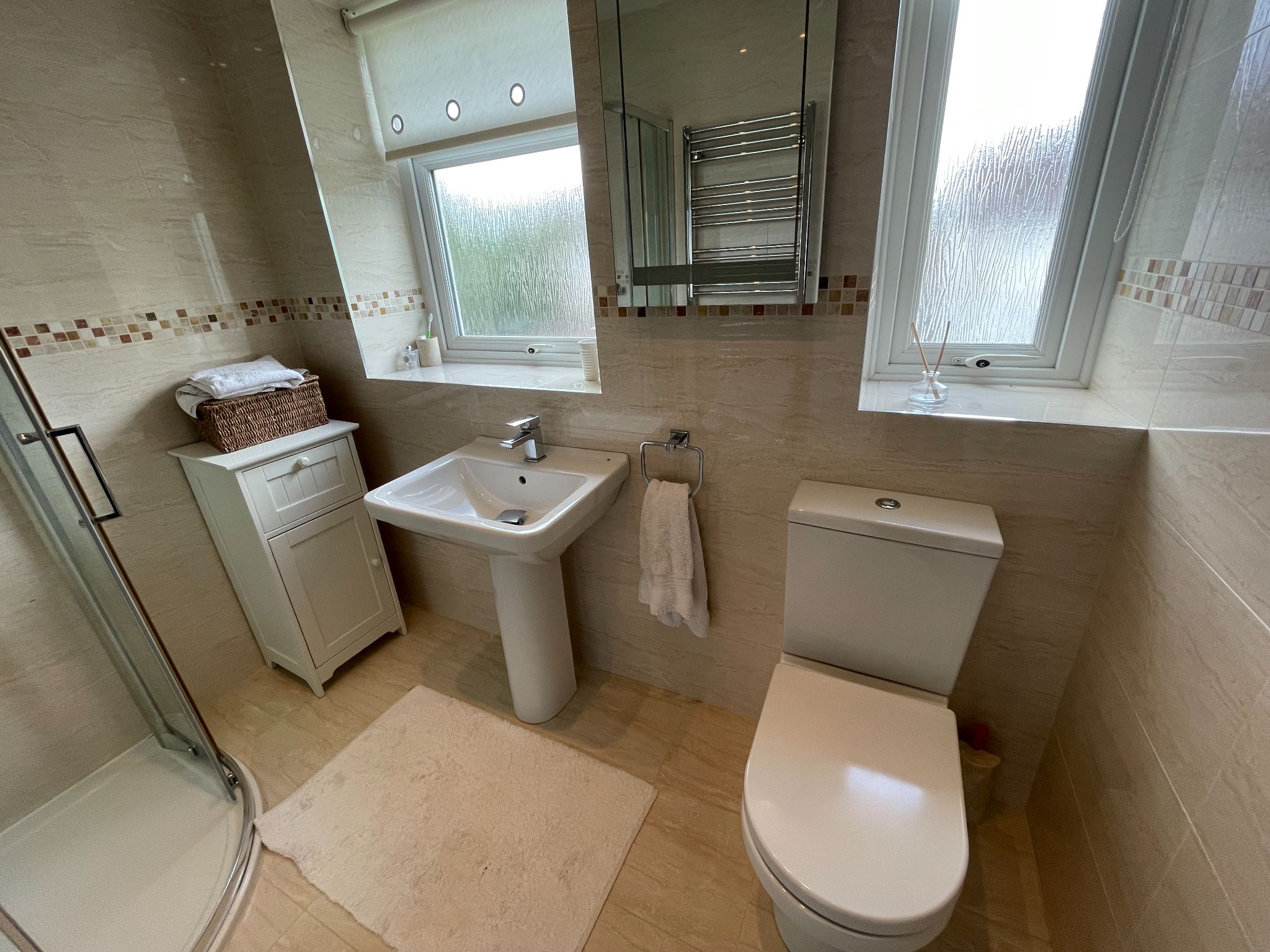 4 bedroom mid terraced house For Sale in Manchester - Photograph 20.