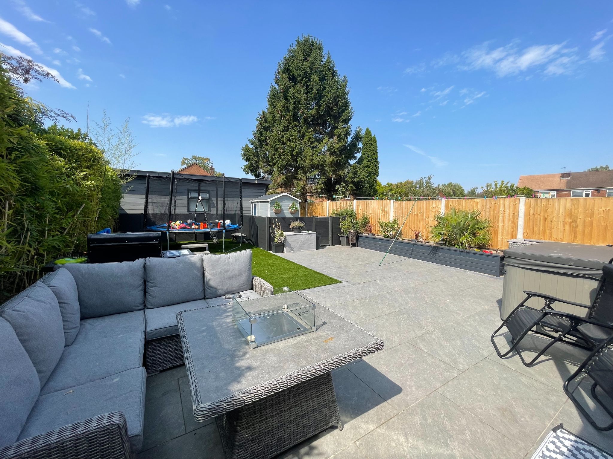 3 bedroom semi-detached house For Sale in Manchester - Photograph 20.