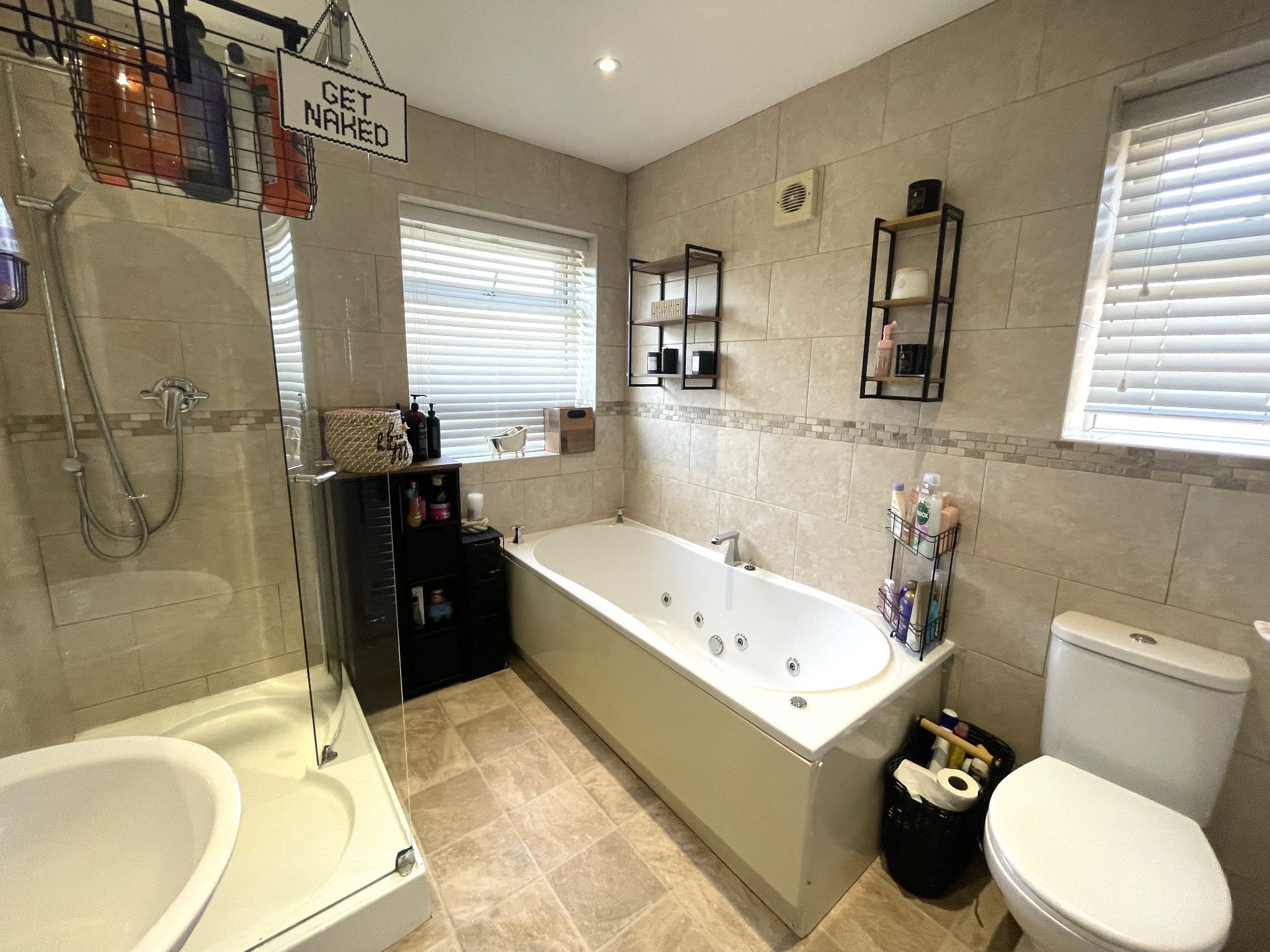 3 bedroom semi-detached house For Sale in Manchester - Photograph 15.