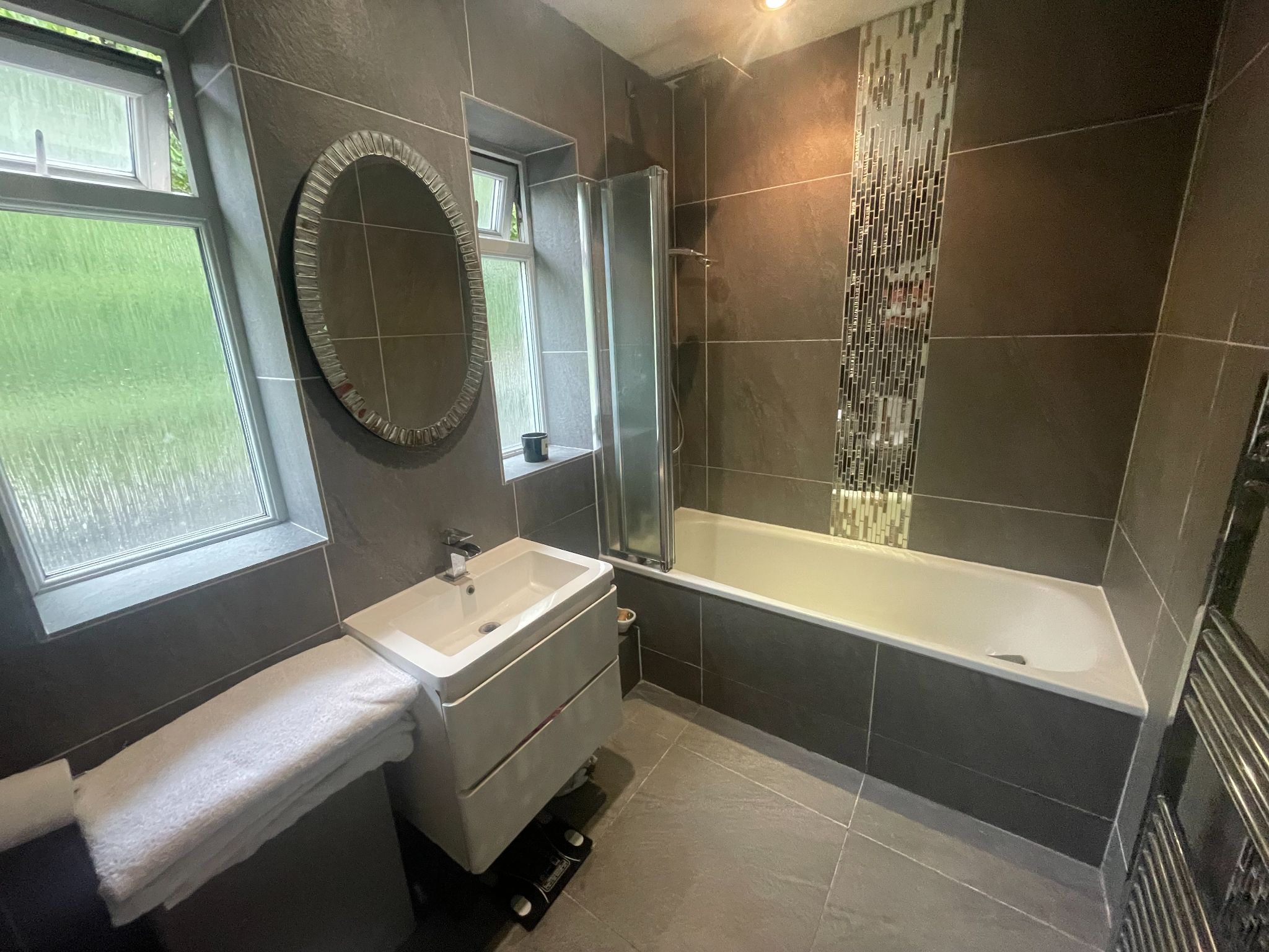 3 bedroom semi-detached house For Sale in Manchester - Photograph 15.