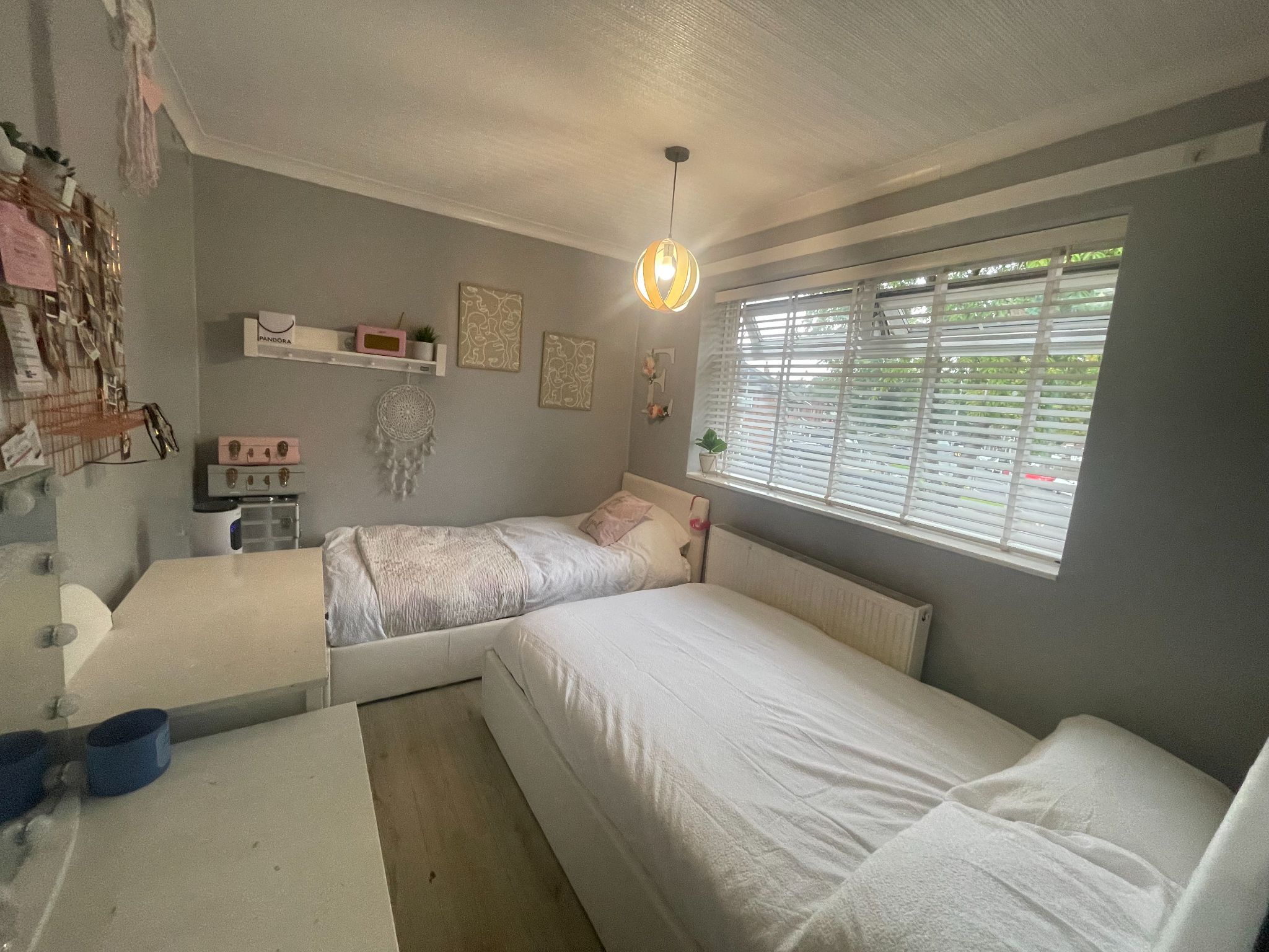 3 bedroom semi-detached house For Sale in Manchester - Photograph 14.
