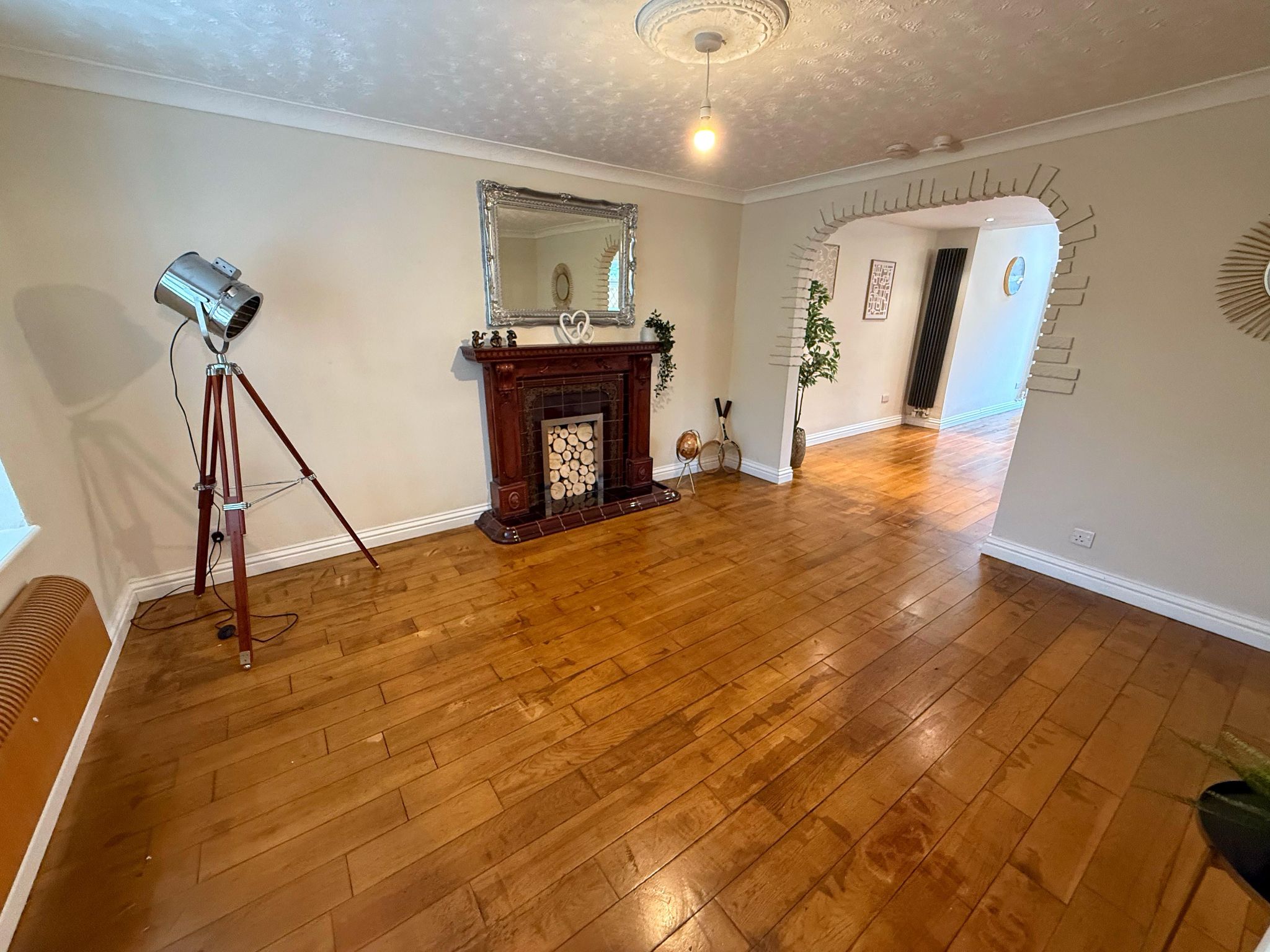 3 bedroom semi-detached house For Sale in Manchester - Photograph 4.