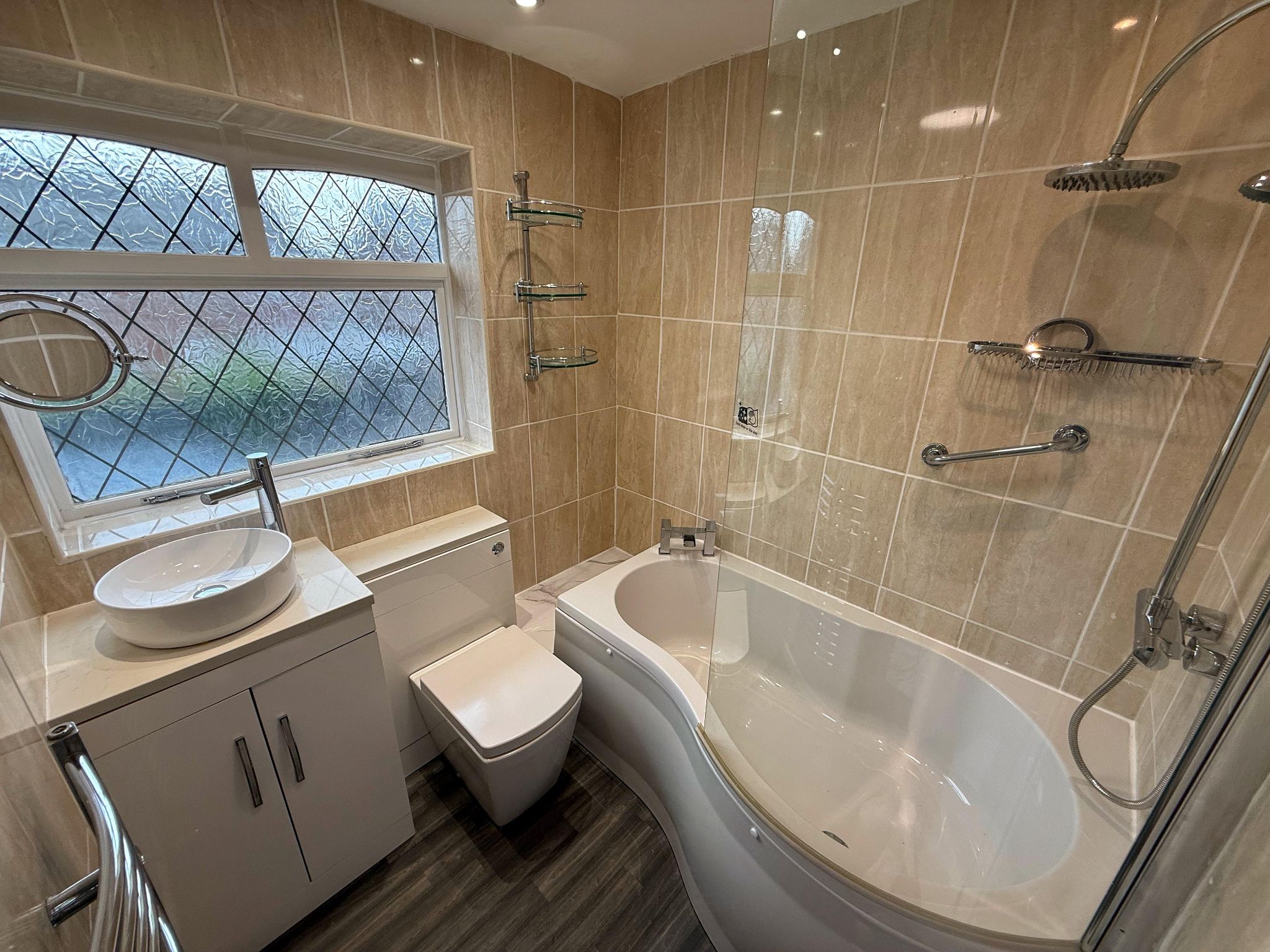 3 bedroom semi-detached house For Sale in Manchester - Photograph 14.