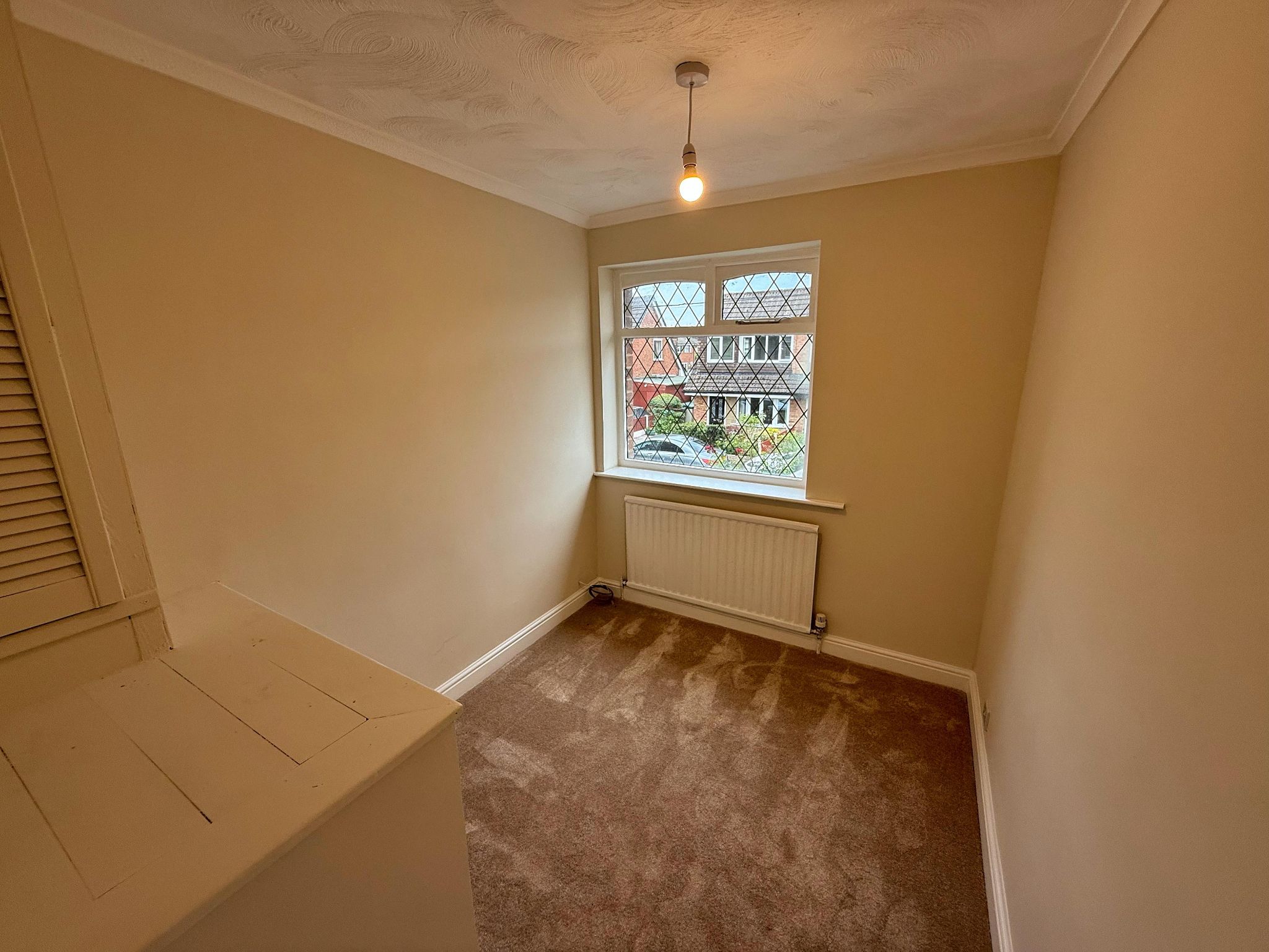 3 bedroom semi-detached house For Sale in Manchester - Photograph 13.