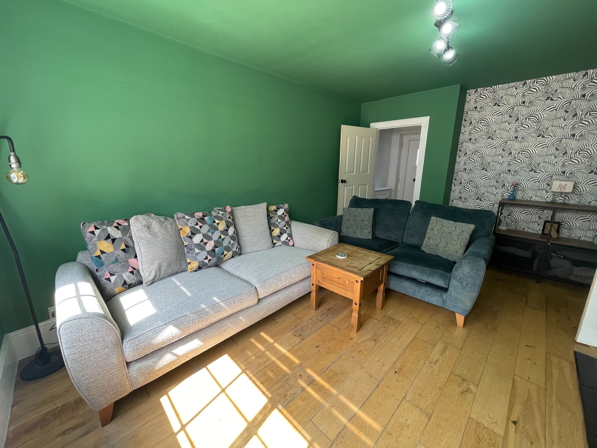 3 bedroom end terraced house For Sale in Manchester - Property photograph.