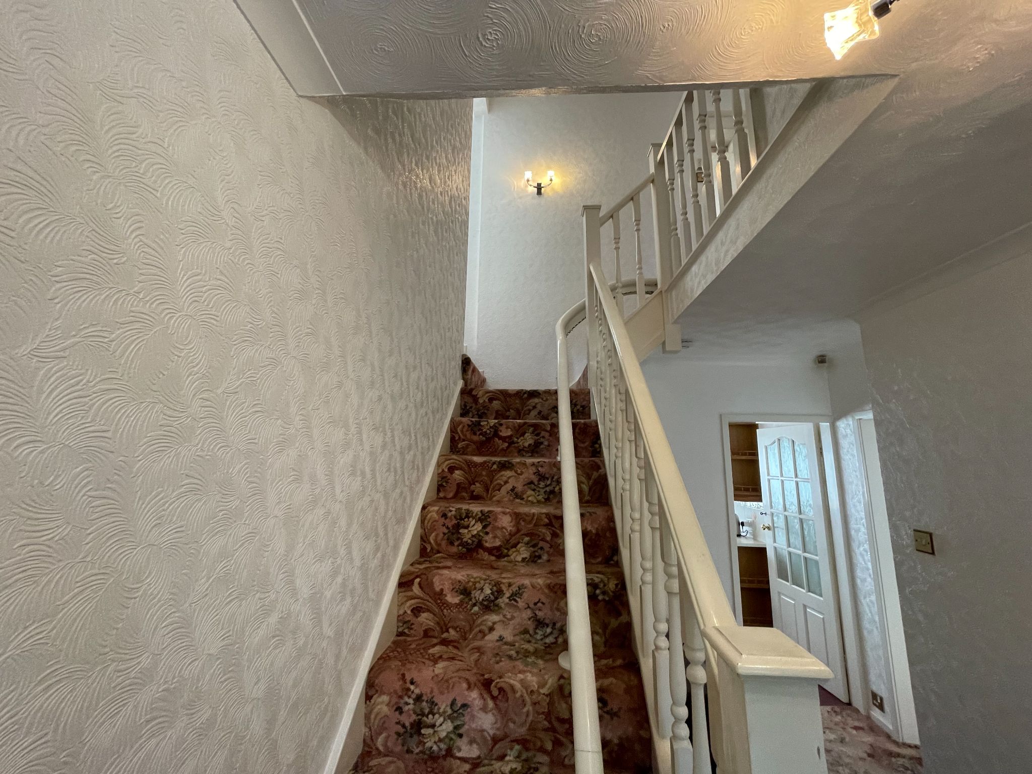4 bedroom detached house For Sale in Manchester - Photograph 12.