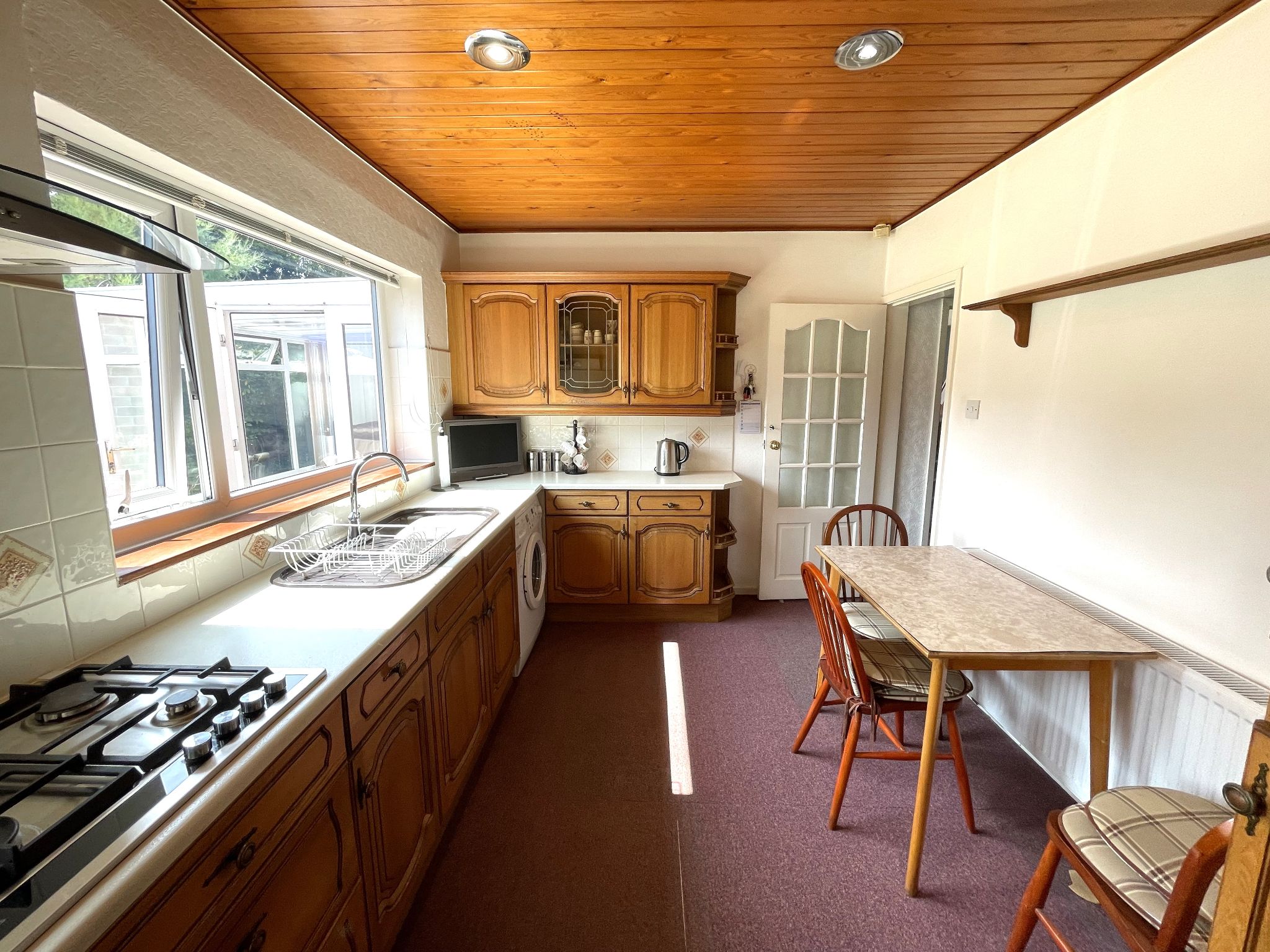 4 bedroom detached house For Sale in Manchester - Photograph 7.