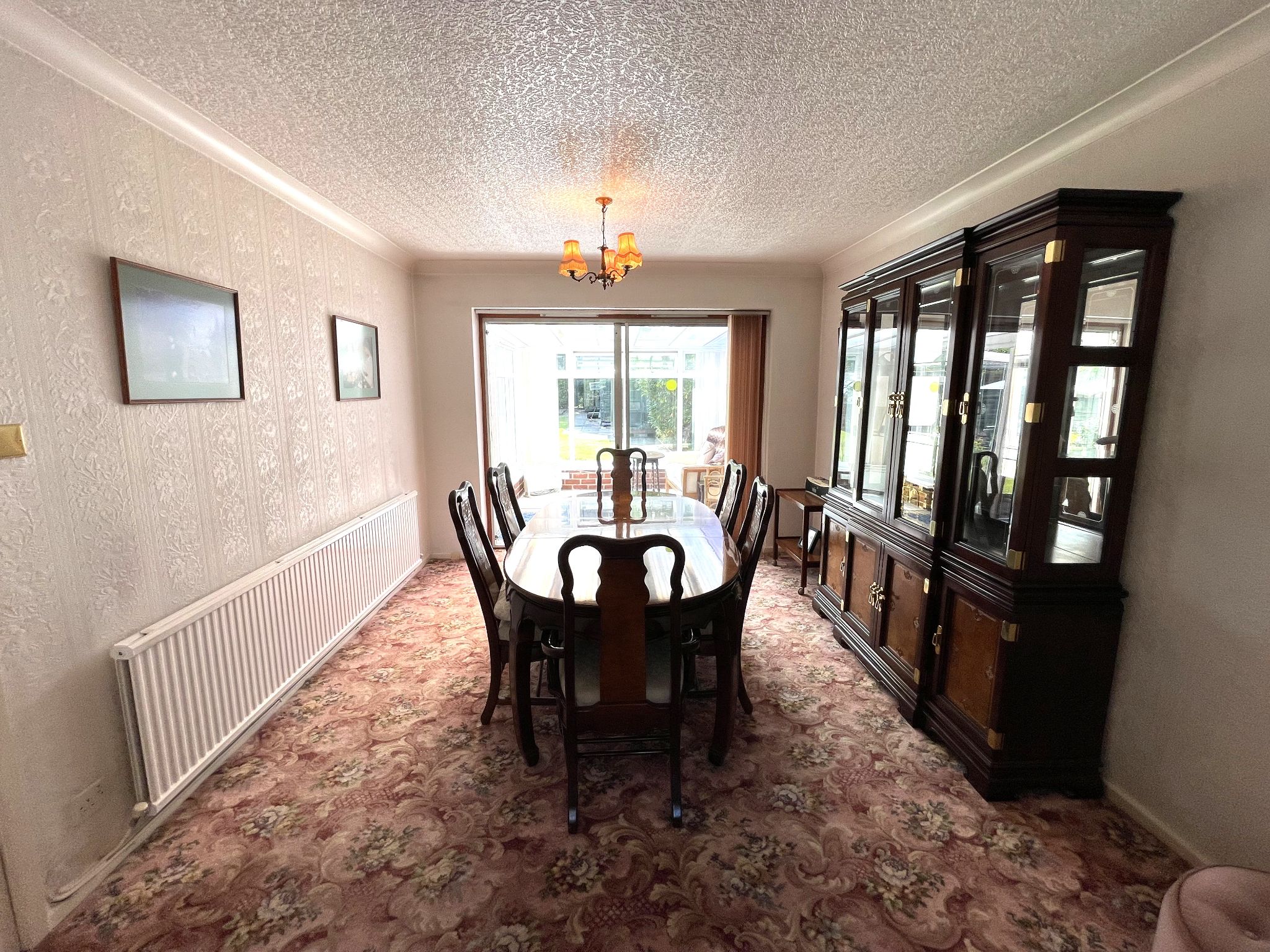 4 bedroom detached house For Sale in Manchester - Photograph 5.