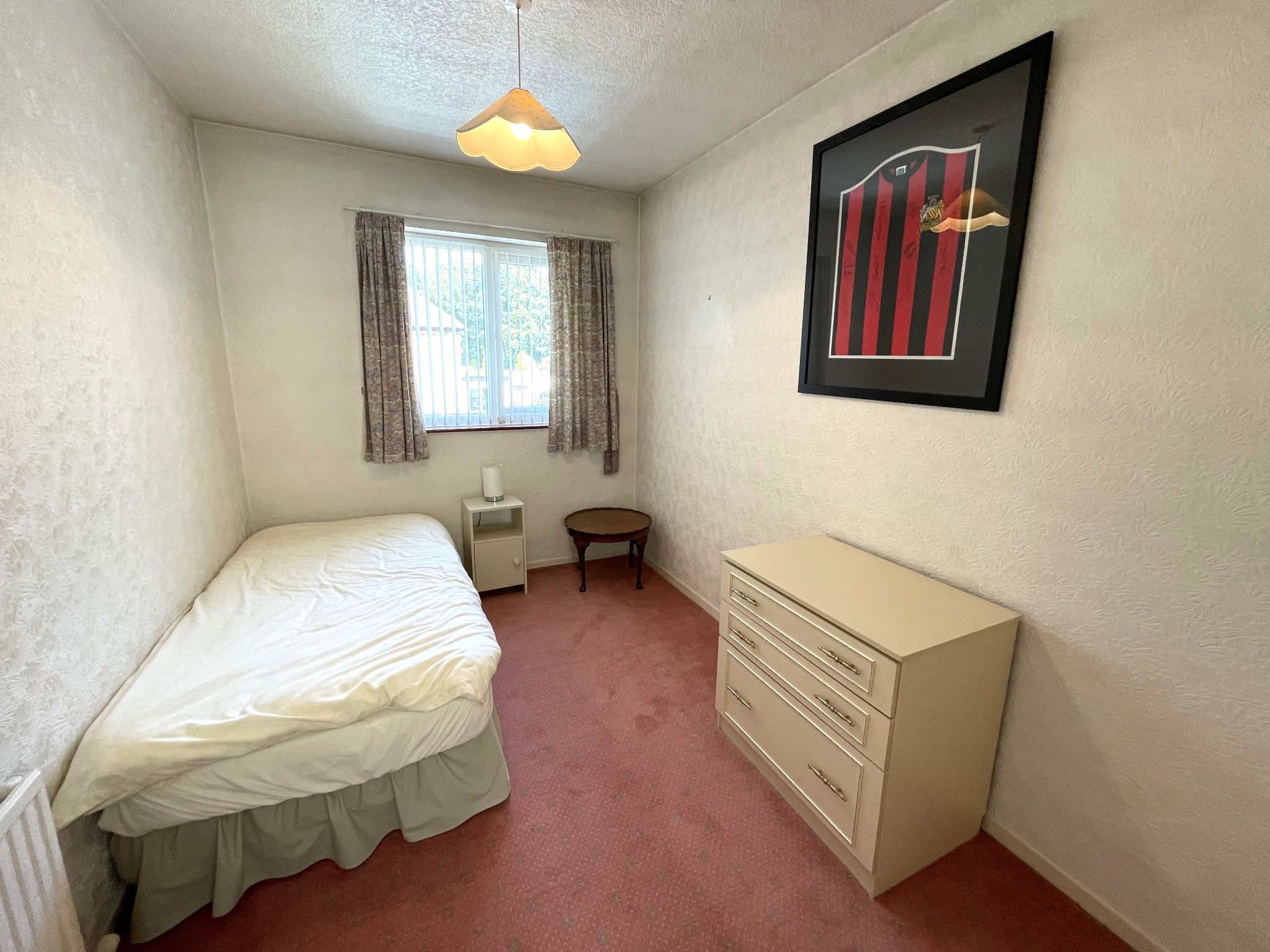 4 bedroom detached house For Sale in Manchester - Photograph 17.