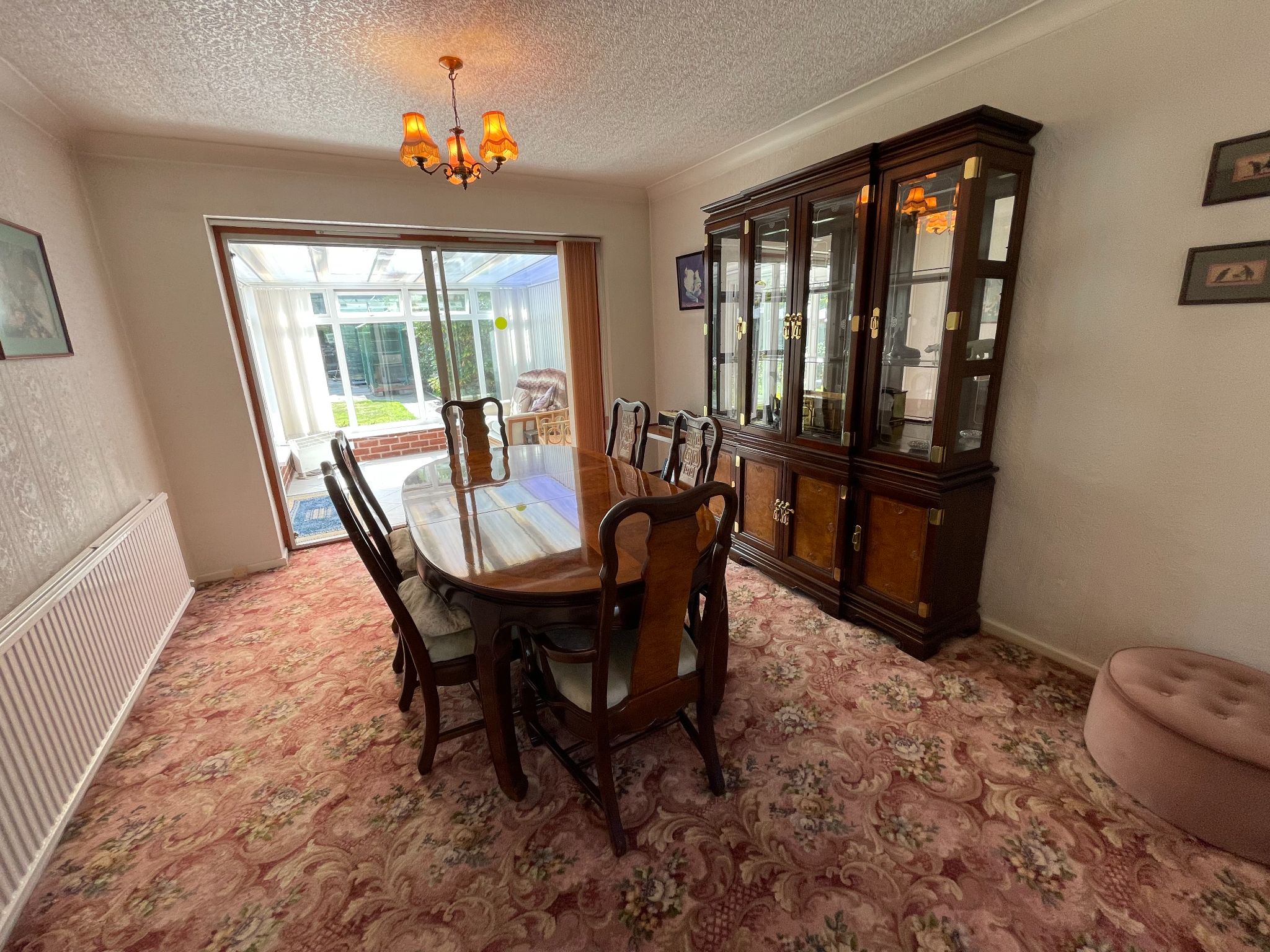 4 bedroom detached house For Sale in Manchester - Photograph 6.
