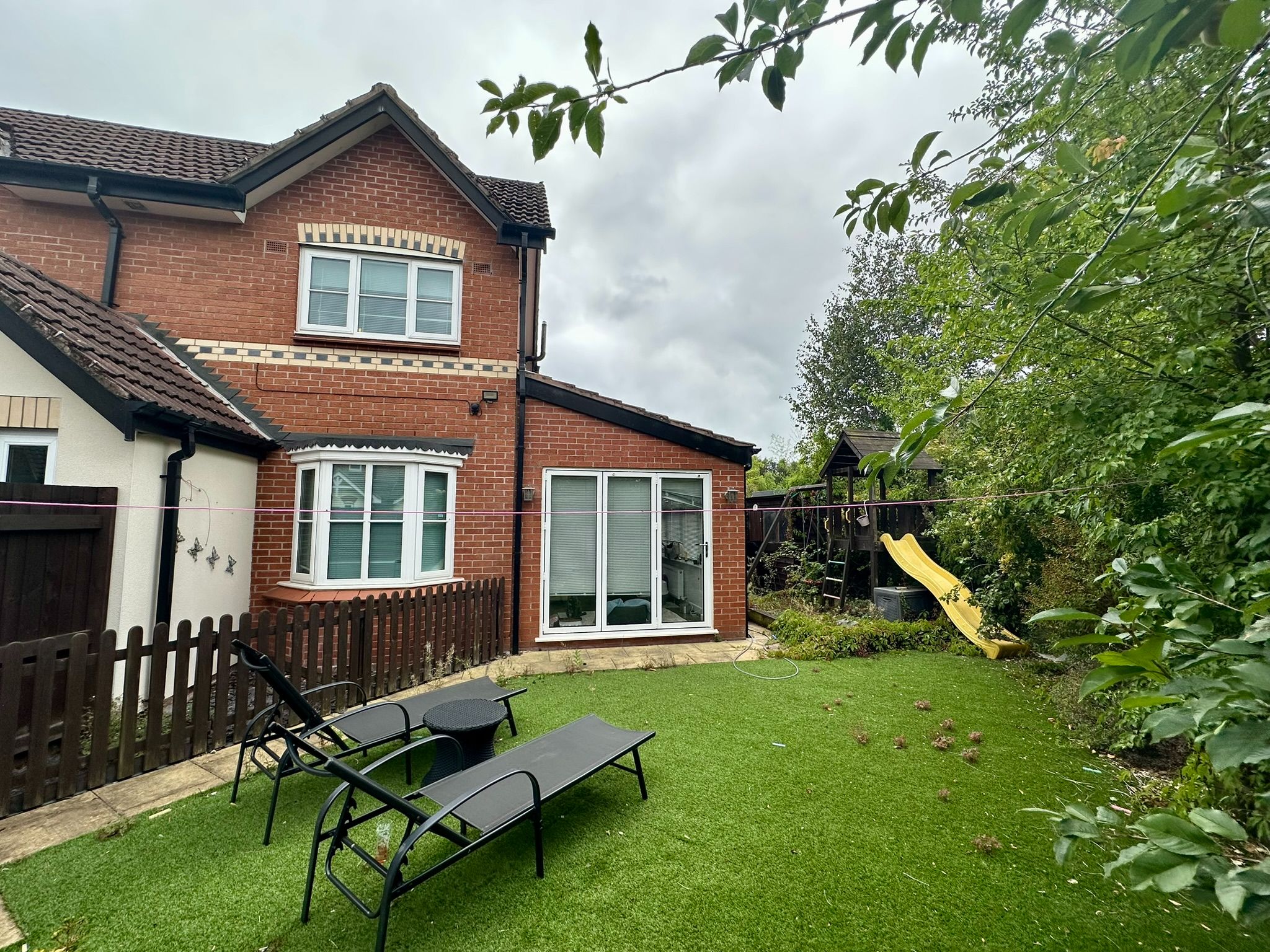 2 bedroom semi-detached house To Let in Manchester - Photograph 12.