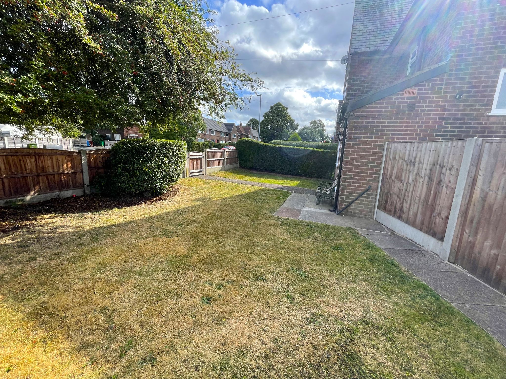 3 bedroom end terraced house For Sale in Manchester - Photograph 1.
