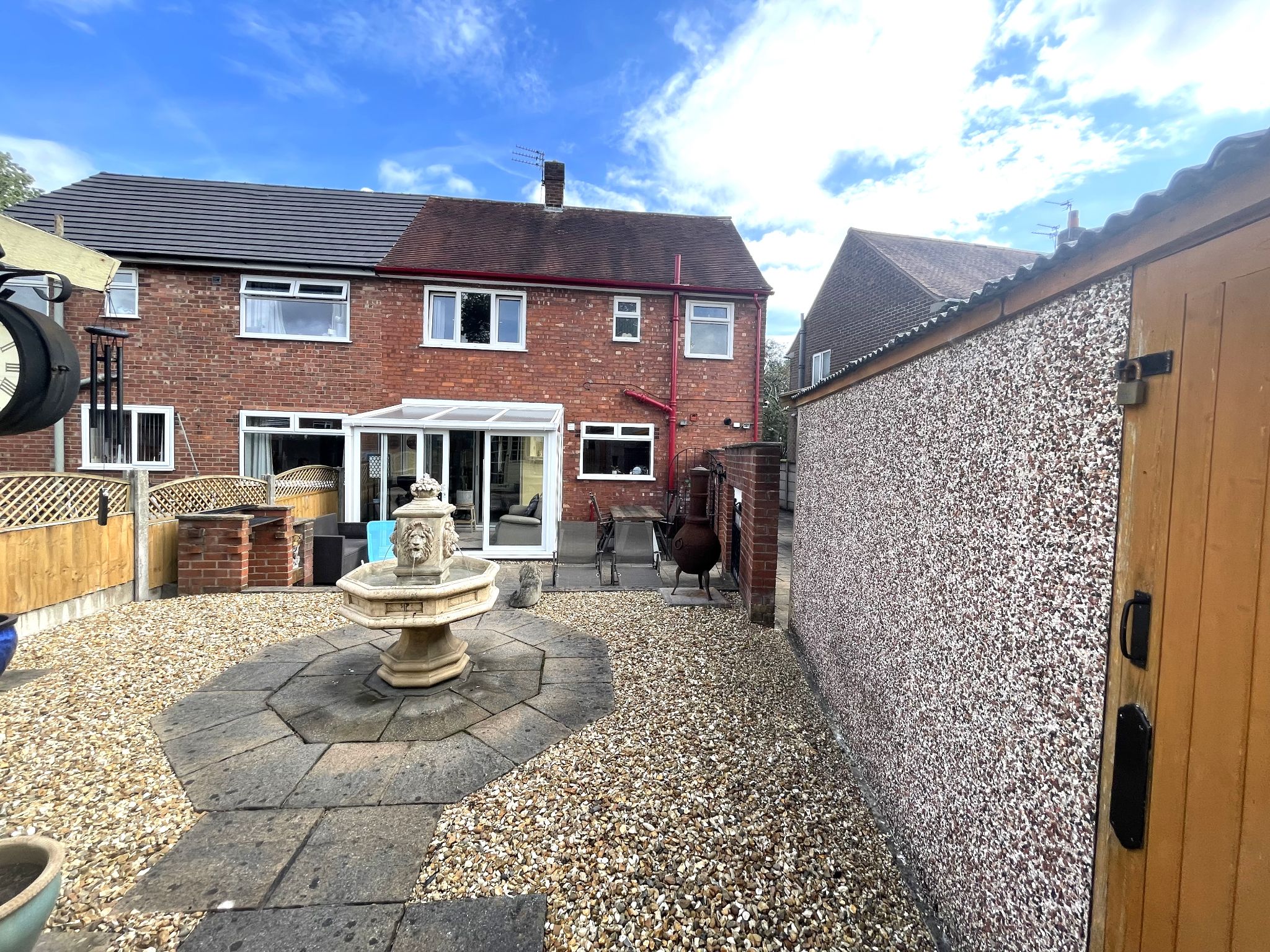3 bedroom semi-detached house For Sale in Manchester - Photograph 28.