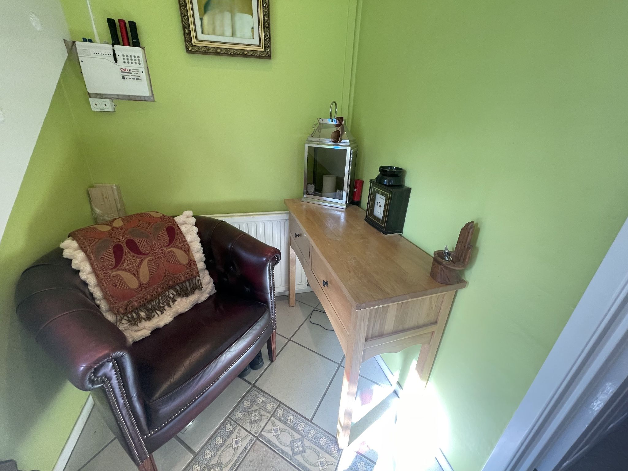 3 bedroom semi-detached house For Sale in Manchester - Property photograph.