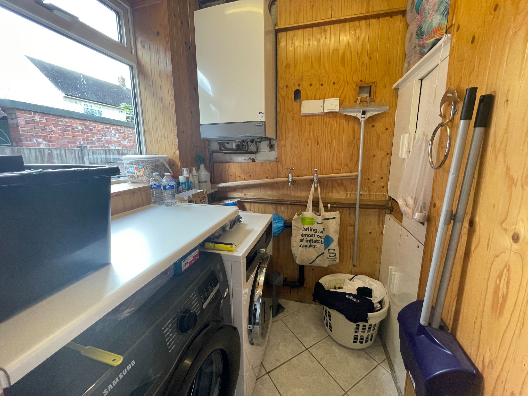 3 bedroom semi-detached house For Sale in Manchester - Photograph 14.