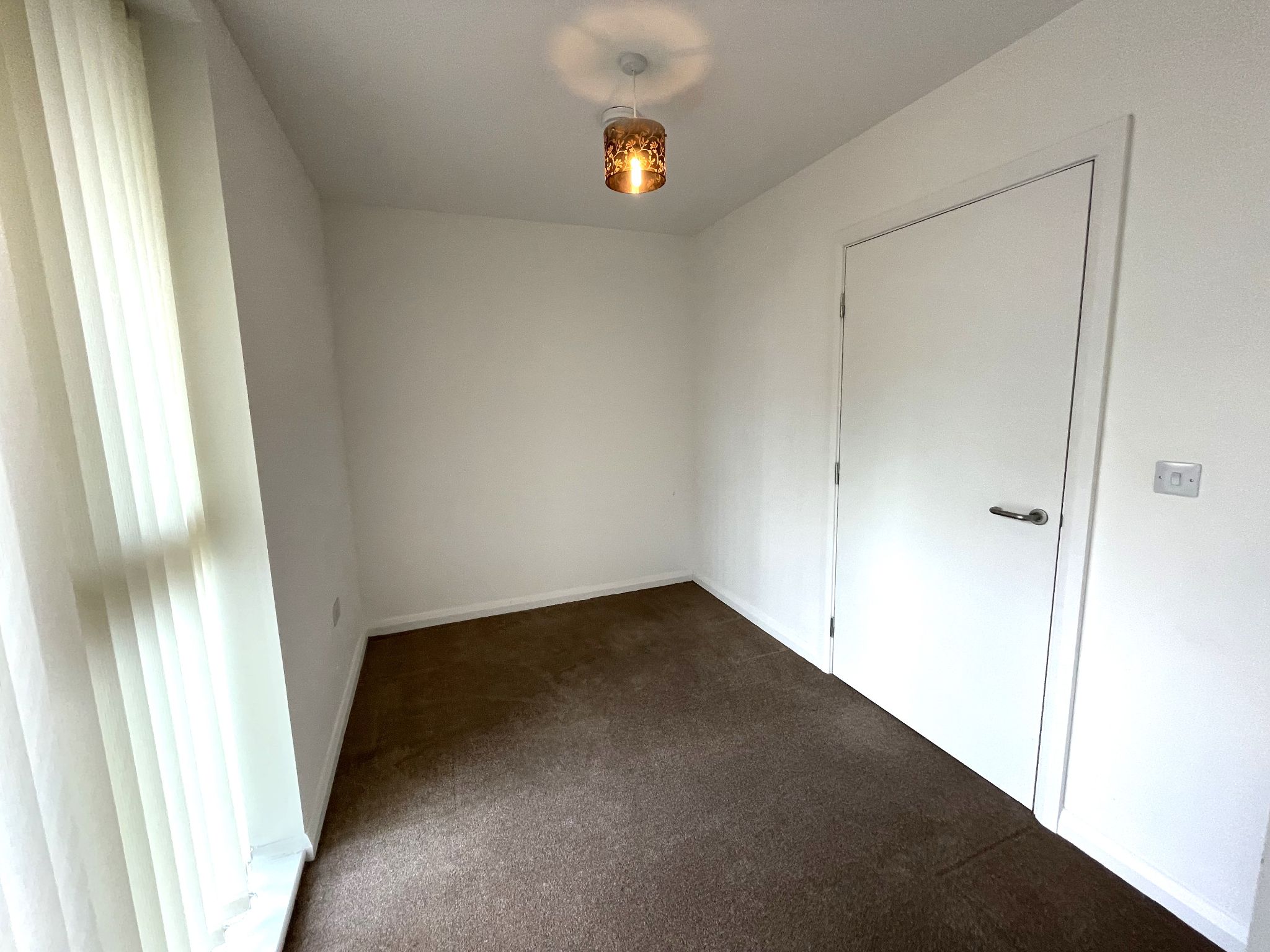 2 bedroom ground floor flat/apartment For Sale in Manchester - Photograph 10.