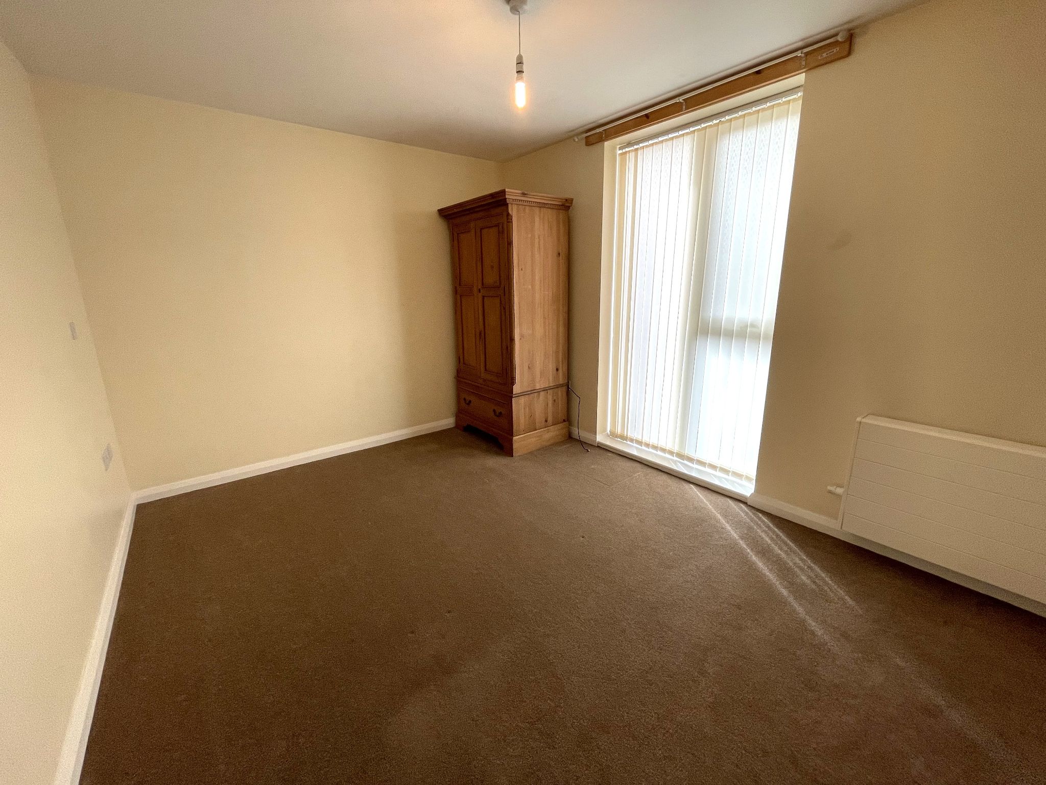 2 bedroom ground floor flat/apartment For Sale in Manchester - Photograph 9.