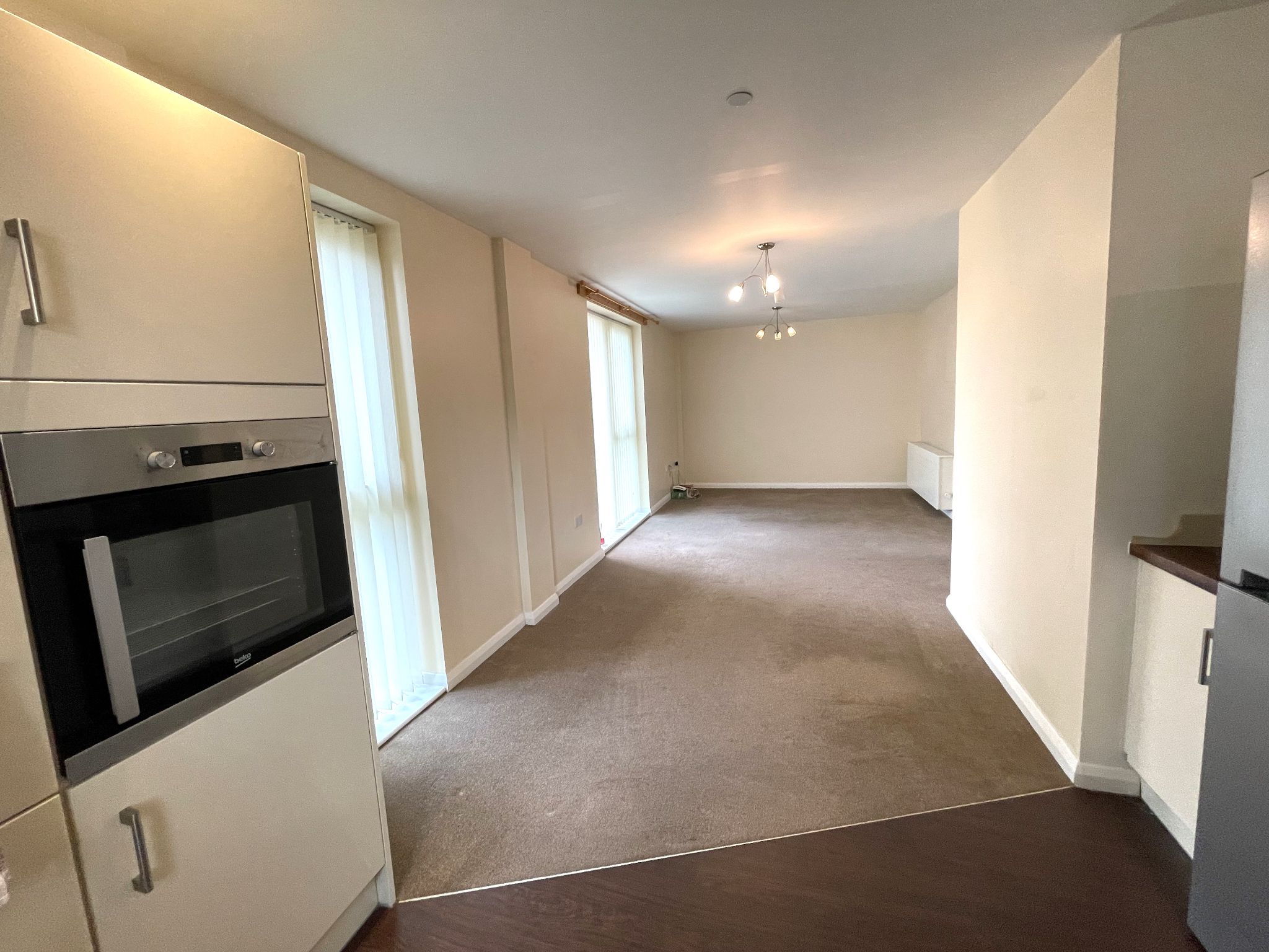 2 bedroom ground floor flat/apartment For Sale in Manchester - Property photograph.