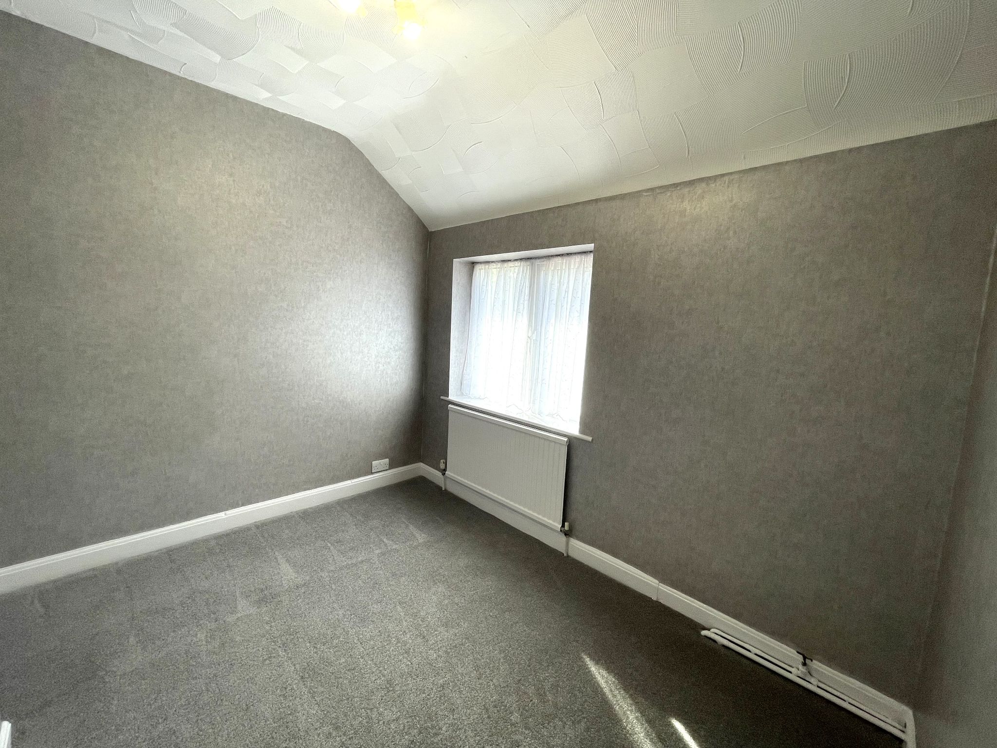 3 bedroom end terraced house For Sale in Manchester - Photograph 16.