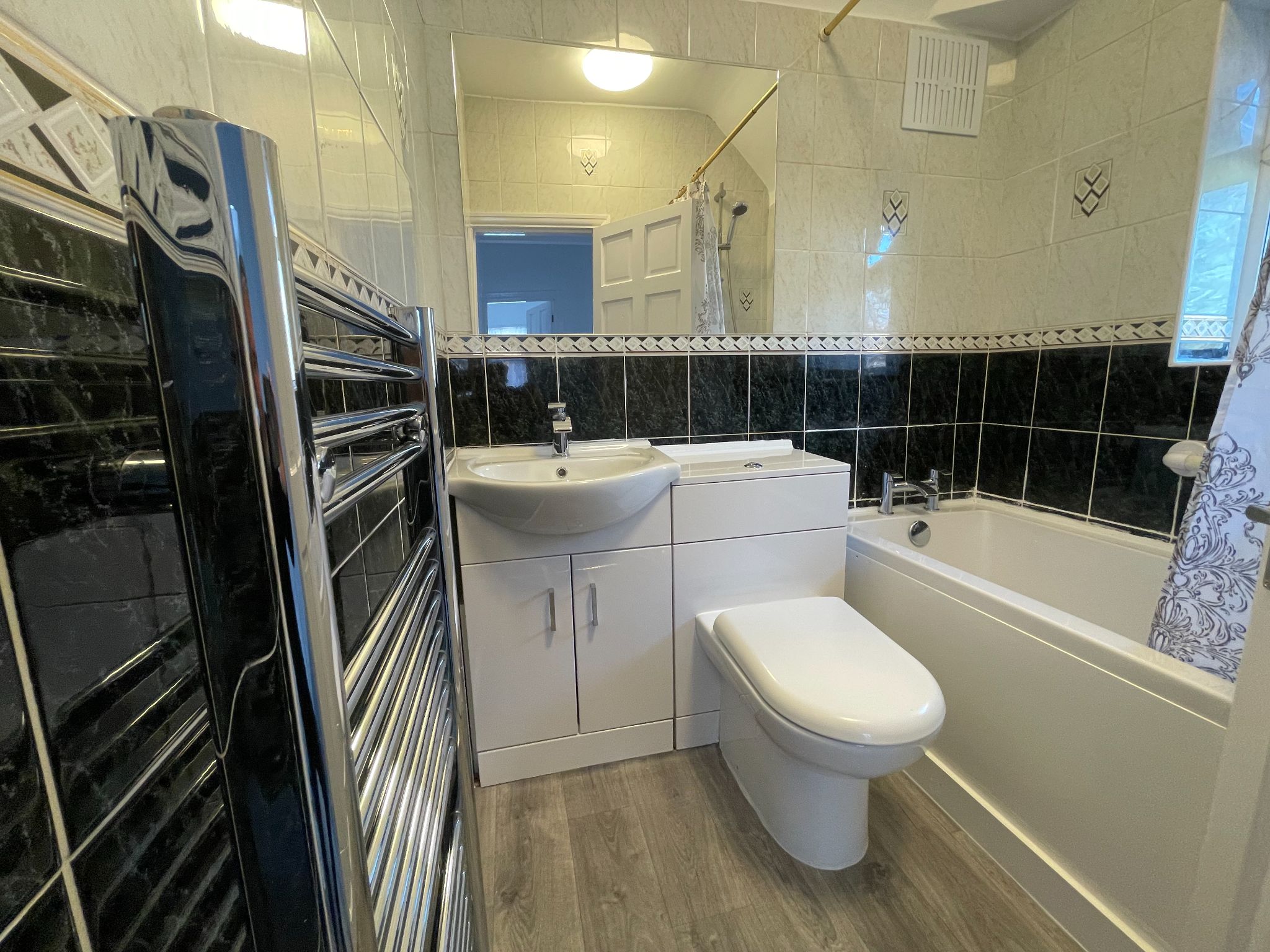 3 bedroom end terraced house For Sale in Manchester - Photograph 18.