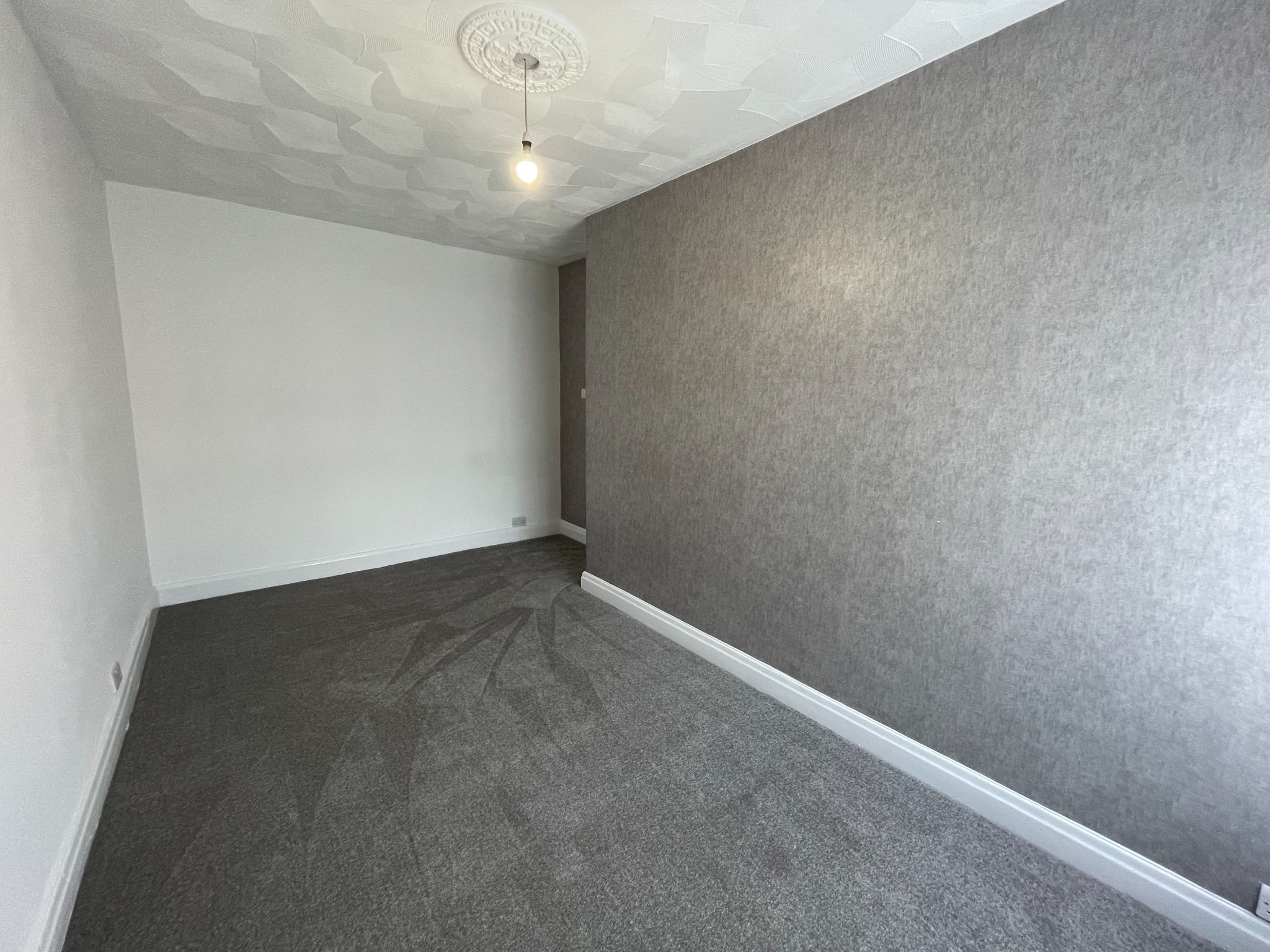 3 bedroom end terraced house For Sale in Manchester - Photograph 11.