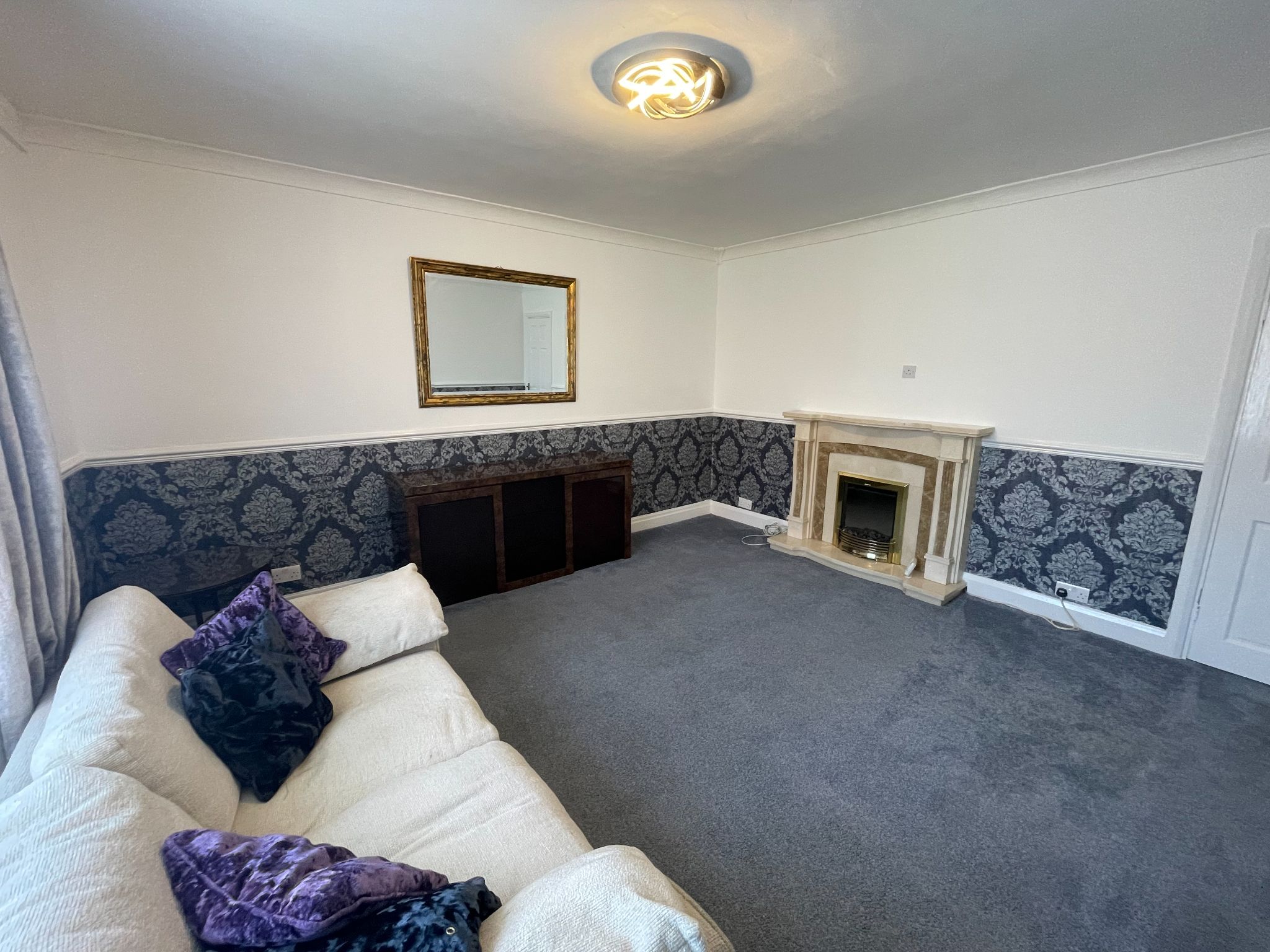 3 bedroom end terraced house For Sale in Manchester - Property photograph.