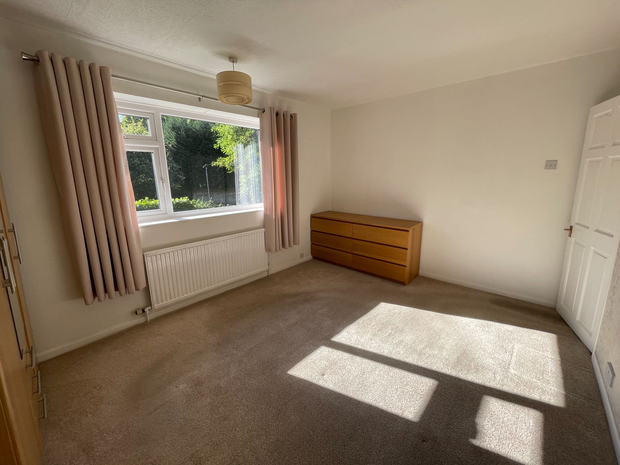 3 bedroom semi-detached house For Sale in Manchester - Photograph 12.