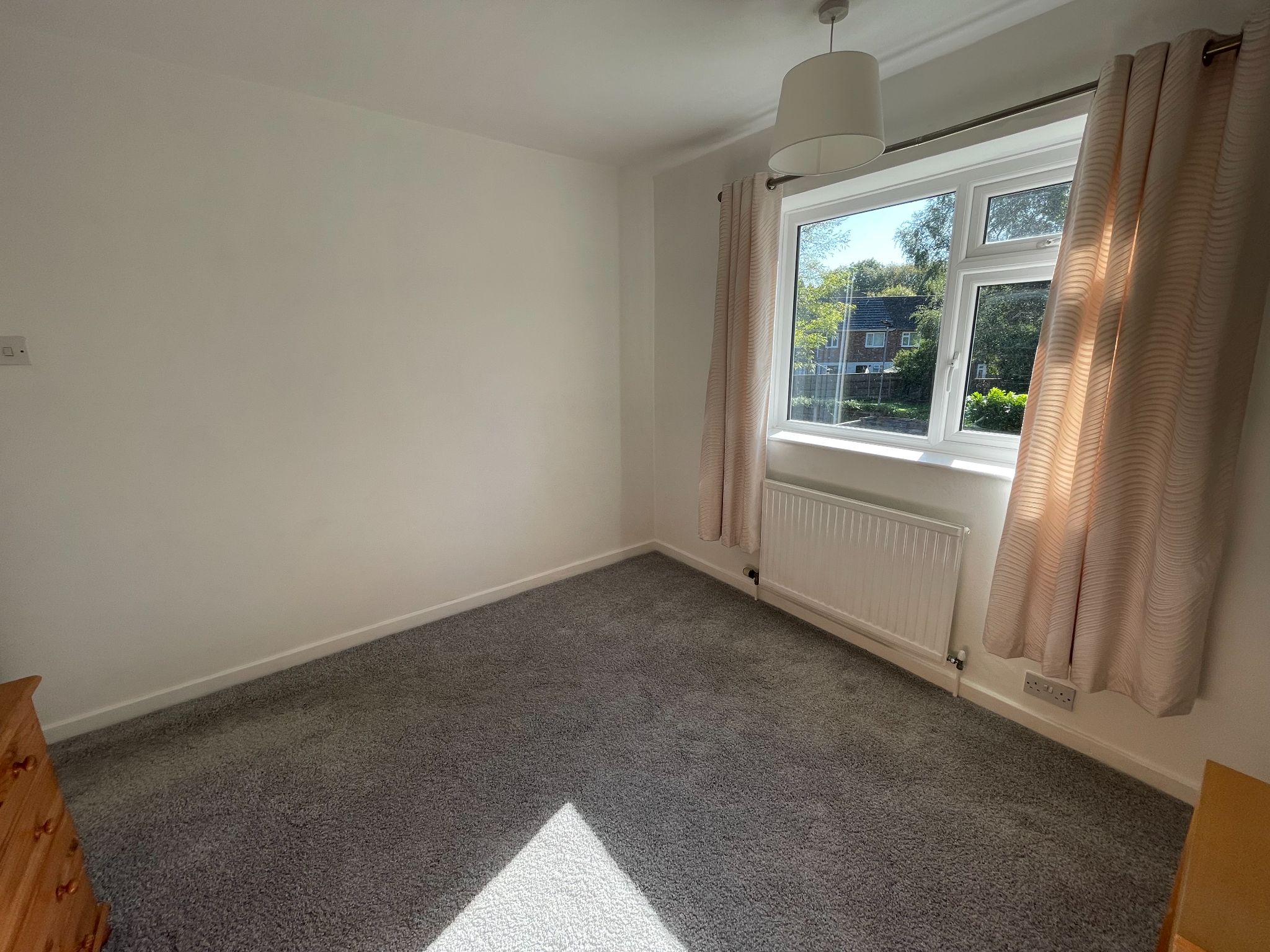 3 bedroom semi-detached house For Sale in Manchester - Photograph 14.