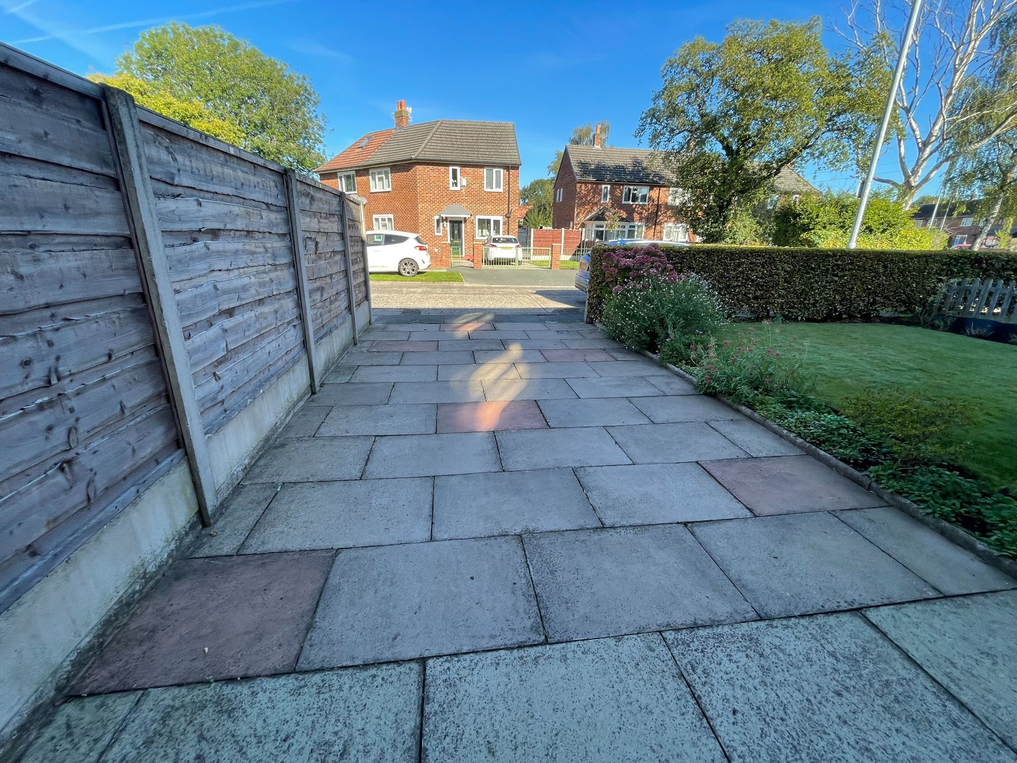 3 bedroom semi-detached house For Sale in Manchester - Photograph 19.