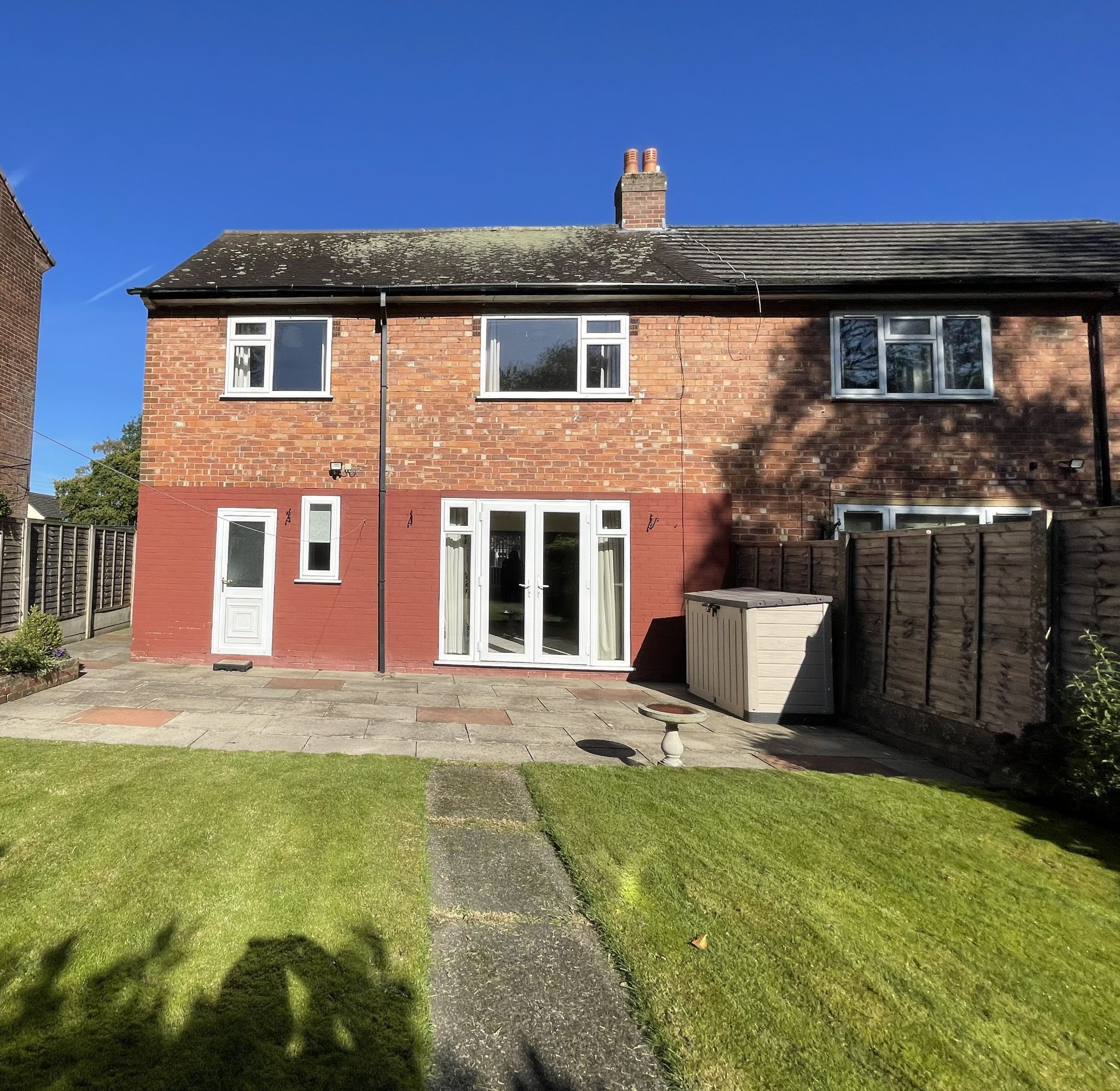 3 bedroom semi-detached house For Sale in Manchester - Photograph 20.