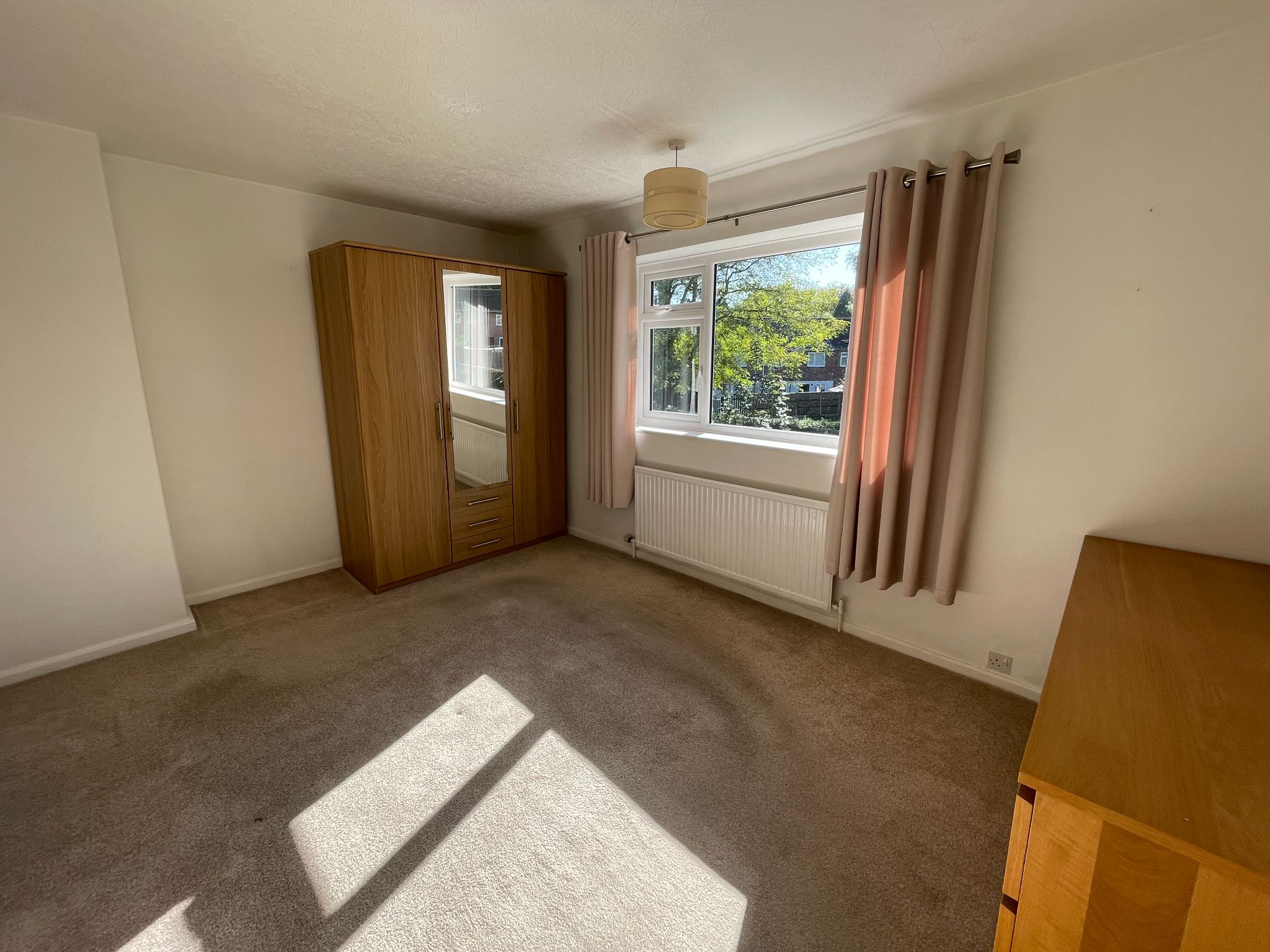 3 bedroom semi-detached house For Sale in Manchester - Photograph 11.