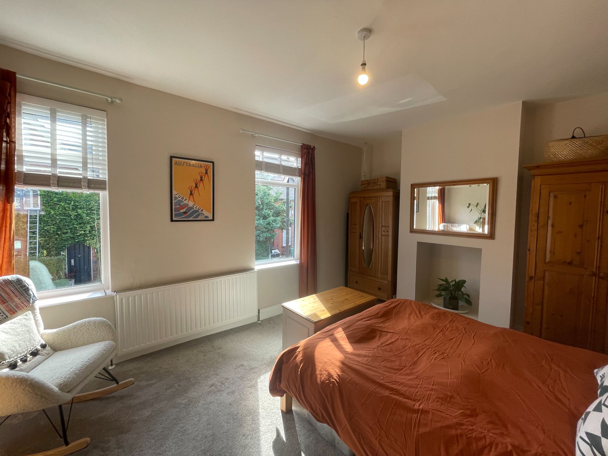 3 bedroom mid terraced house For Sale in Manchester - Photograph 1.