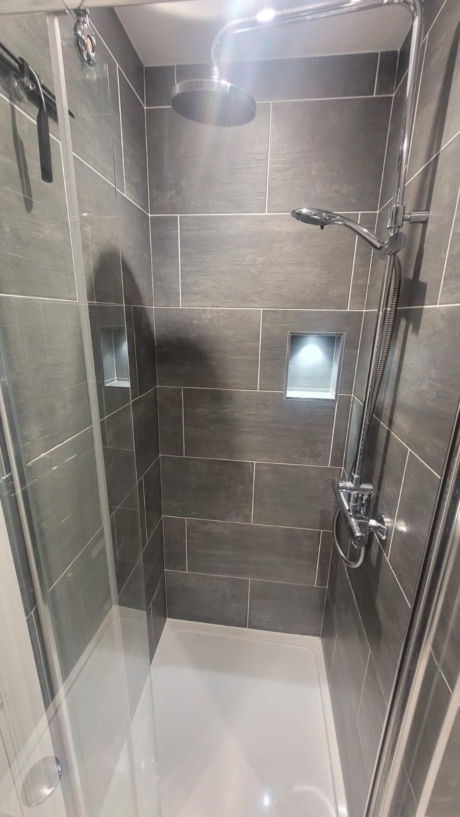 4 bedroom town house For Sale in Manchester - Photograph 11.