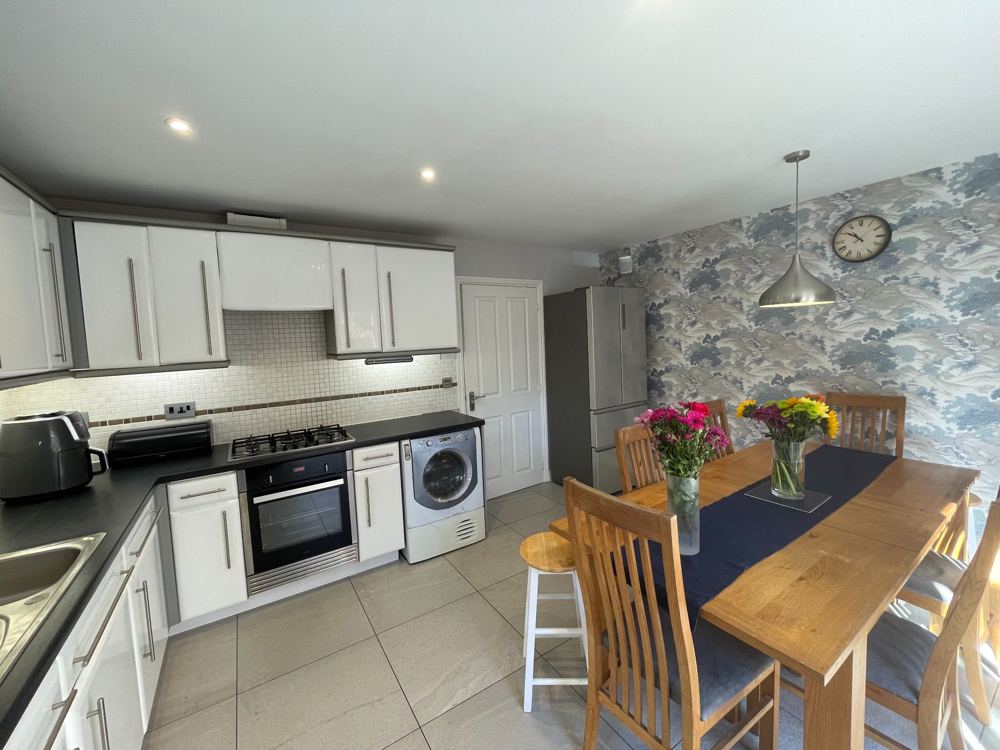4 bedroom town house For Sale in Manchester - Photograph 13.