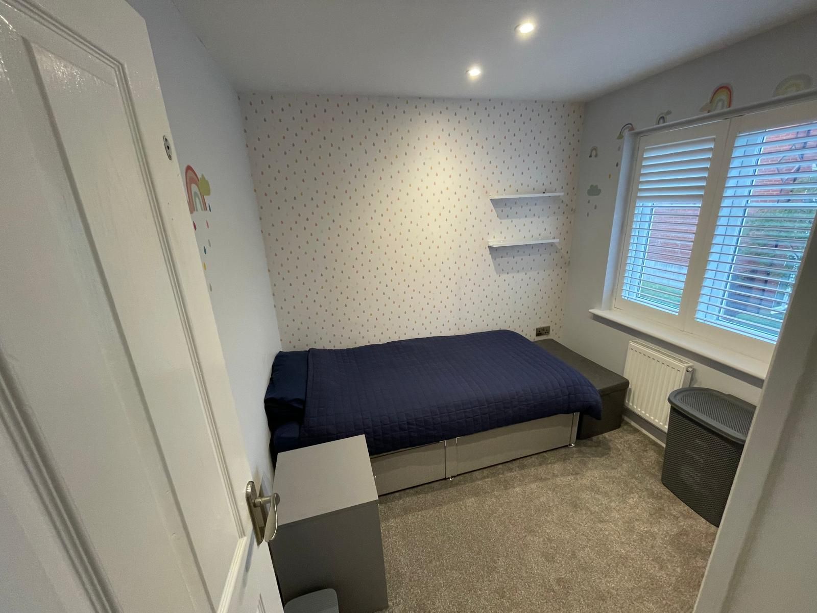 4 bedroom town house For Sale in Manchester - Photograph 19.