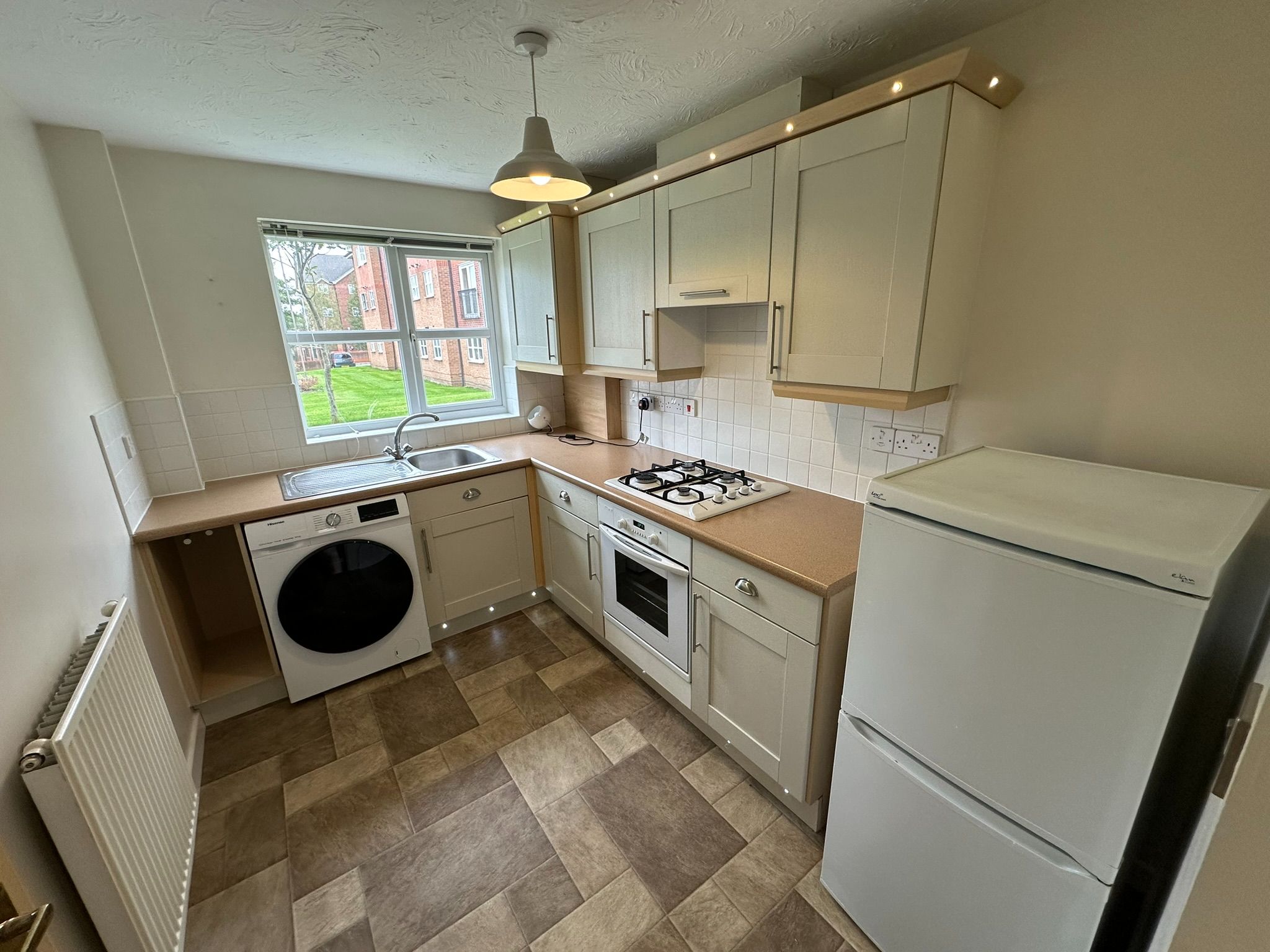 2 bedroom apartment flat/apartment To Let in Manchester - Property photograph.