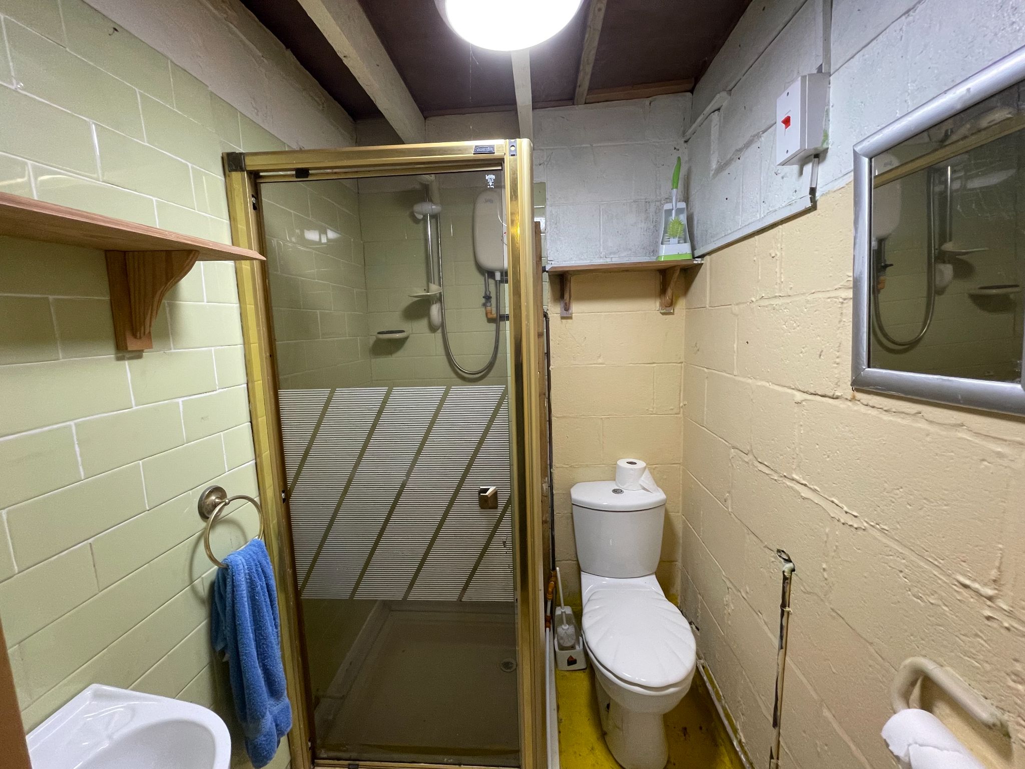 3 bedroom end terraced house For Sale in Manchester - Photograph 16.