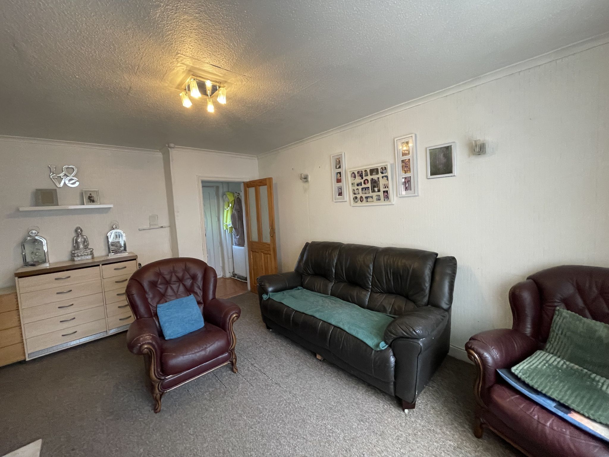 3 bedroom end terraced house For Sale in Manchester - Photograph 11.