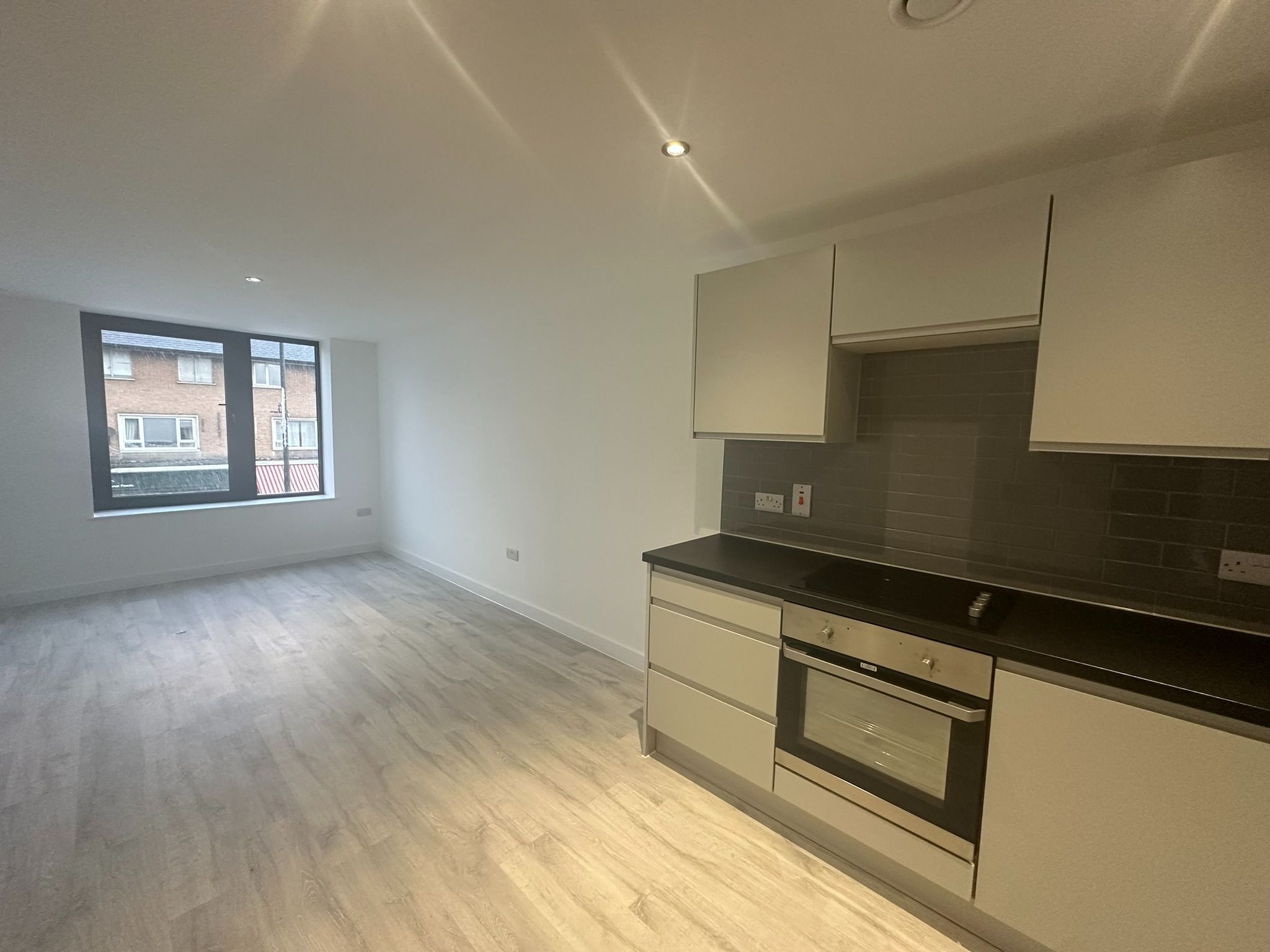 2 bedroom apartment flat/apartment To Let in Manchester - Property photograph.